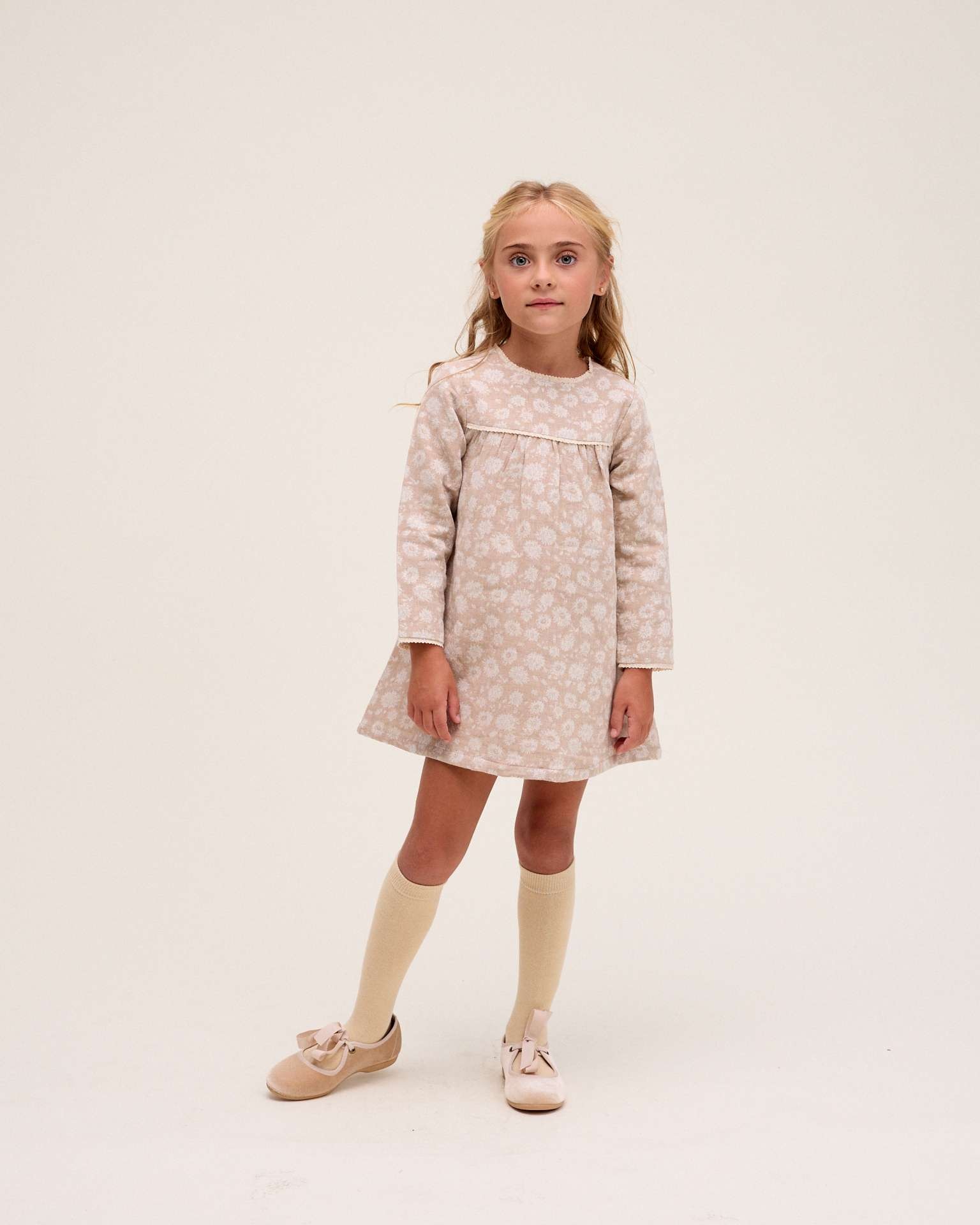 Vestido Infantil com Estampado Floral Natural-1