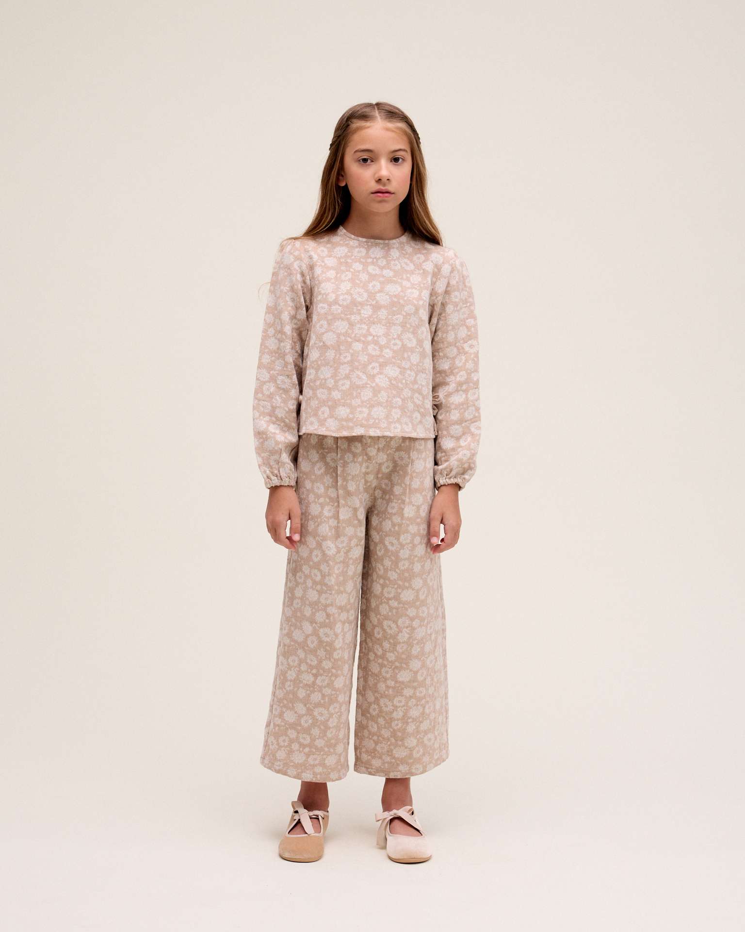 Imagem 0 de Calças Compridas com Estampado Floral Corte Culotte