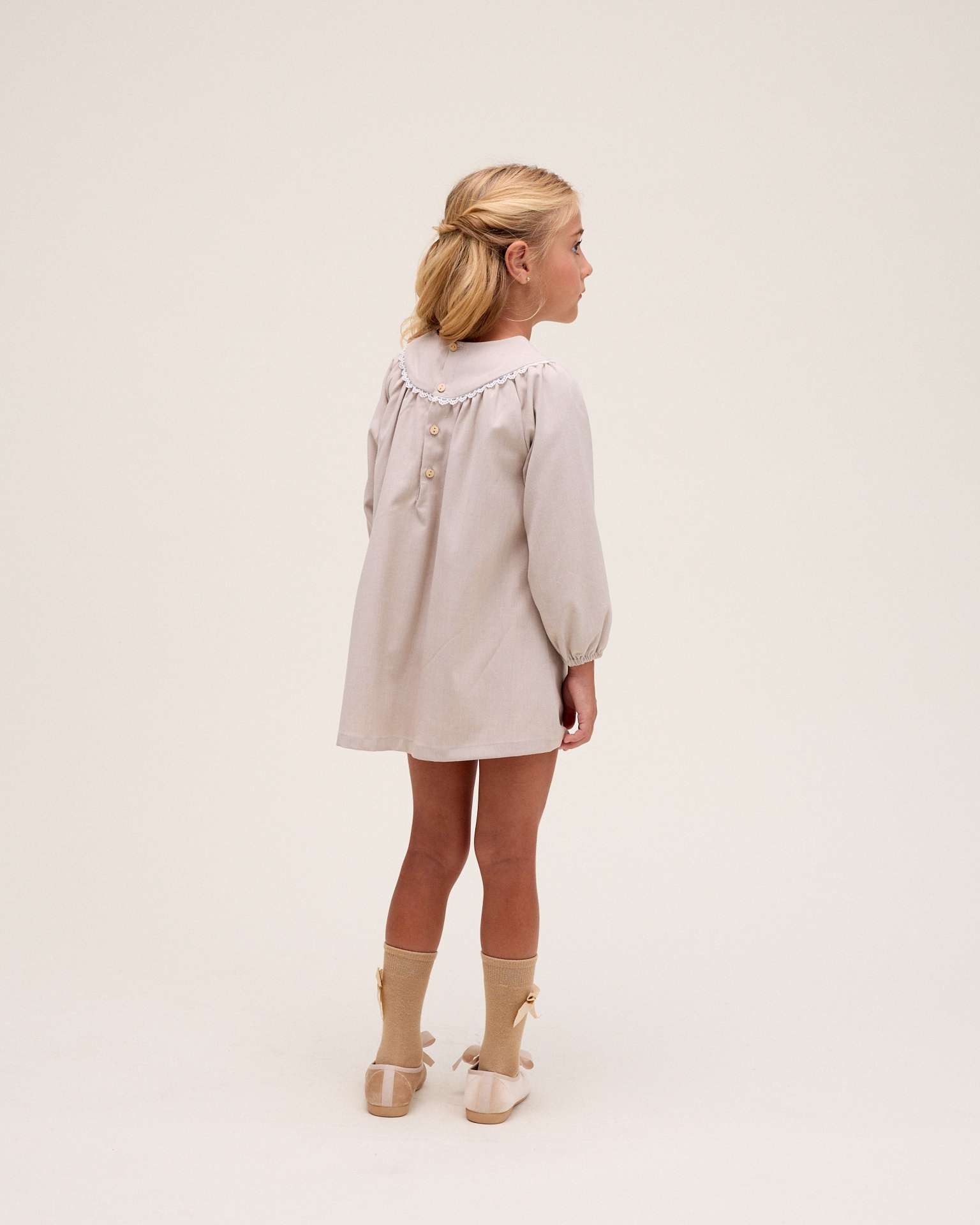 Vestido Infantil de Cerimónia com Bordado de Flores Natural-2