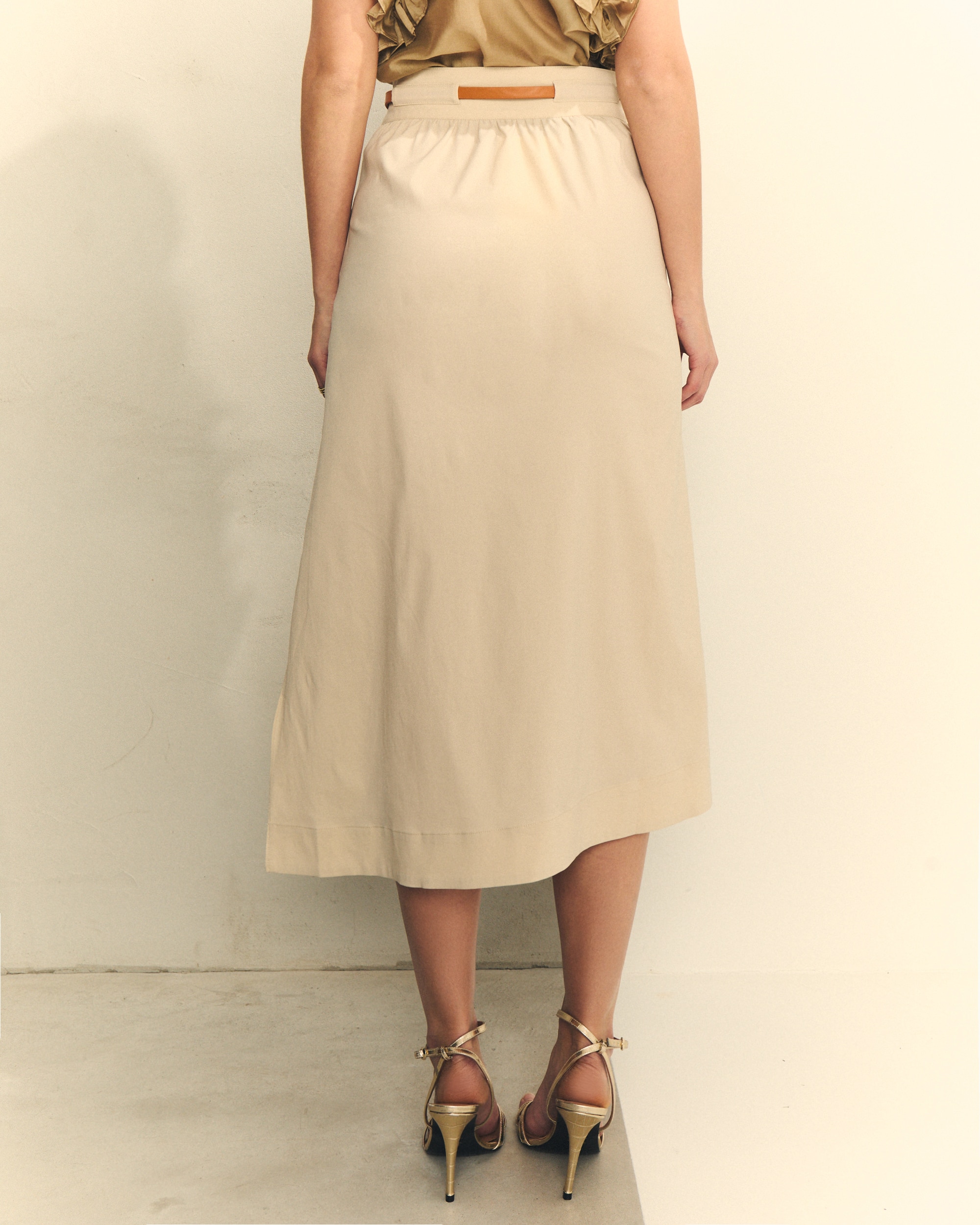 Saia Midi com Cruzado Frontal com Cinto Bege-4