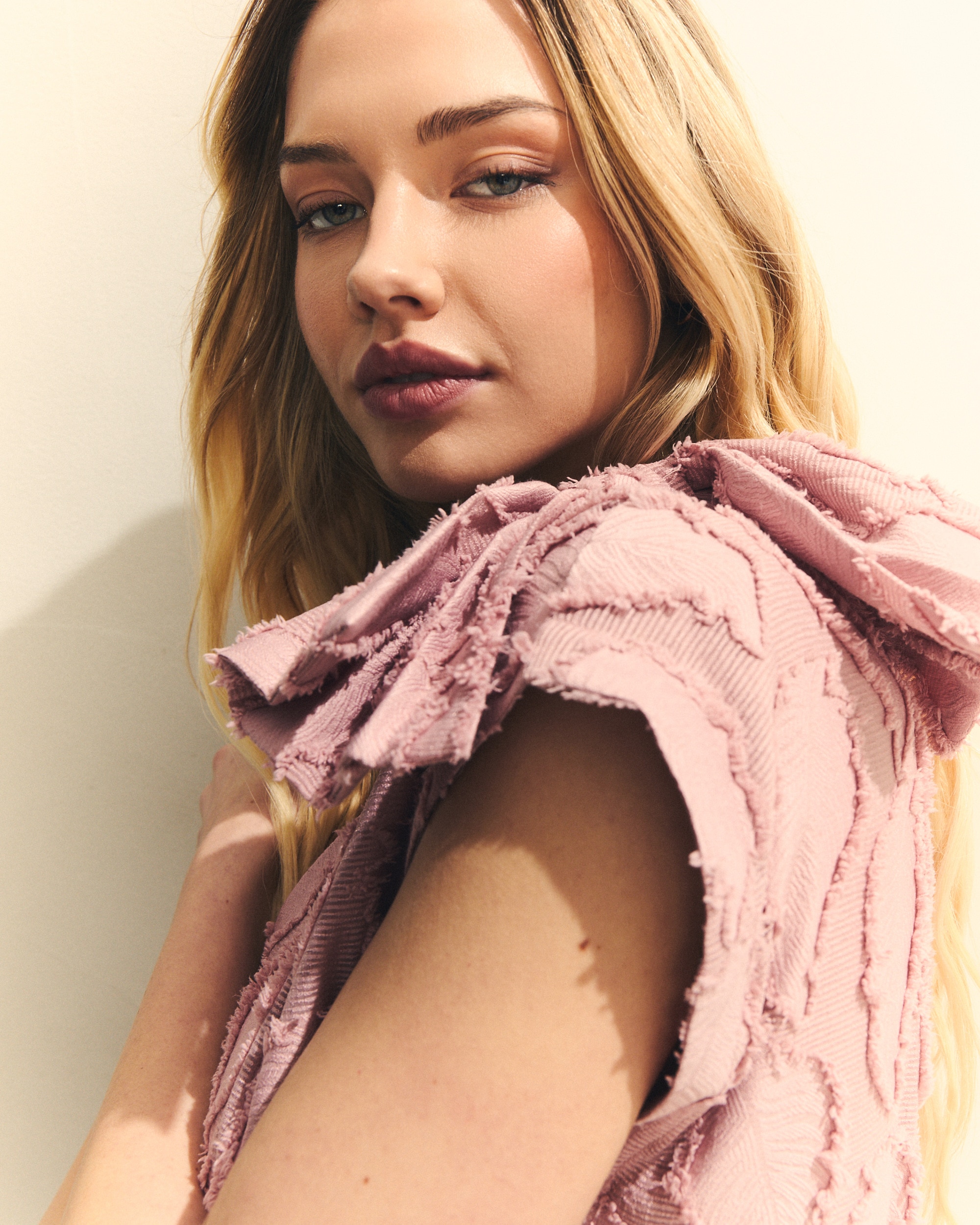 Vestido Midi com Textura de Folhas e Laço Num Ombro Rosa-claro-3