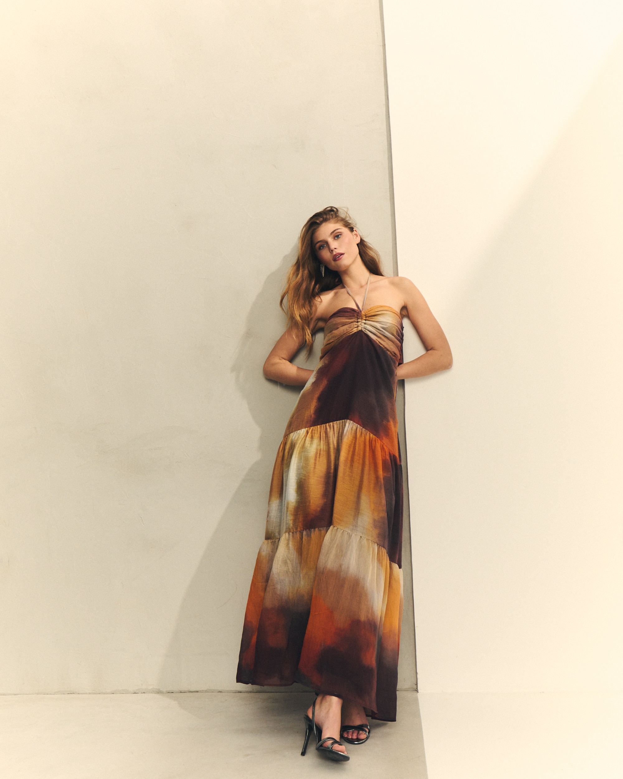 Imagem 0 de Vestido Comprido Halter Estampado