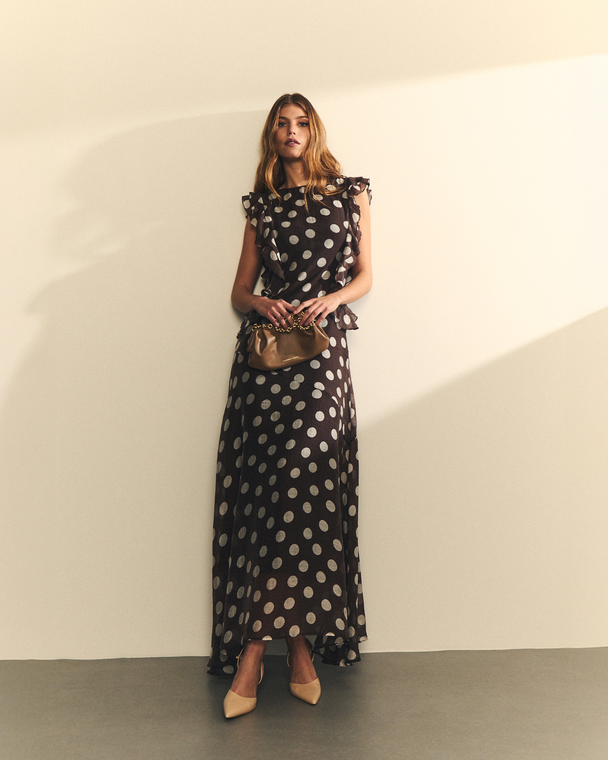 Imagem 0 de Vestido Comprido de Bolinhas