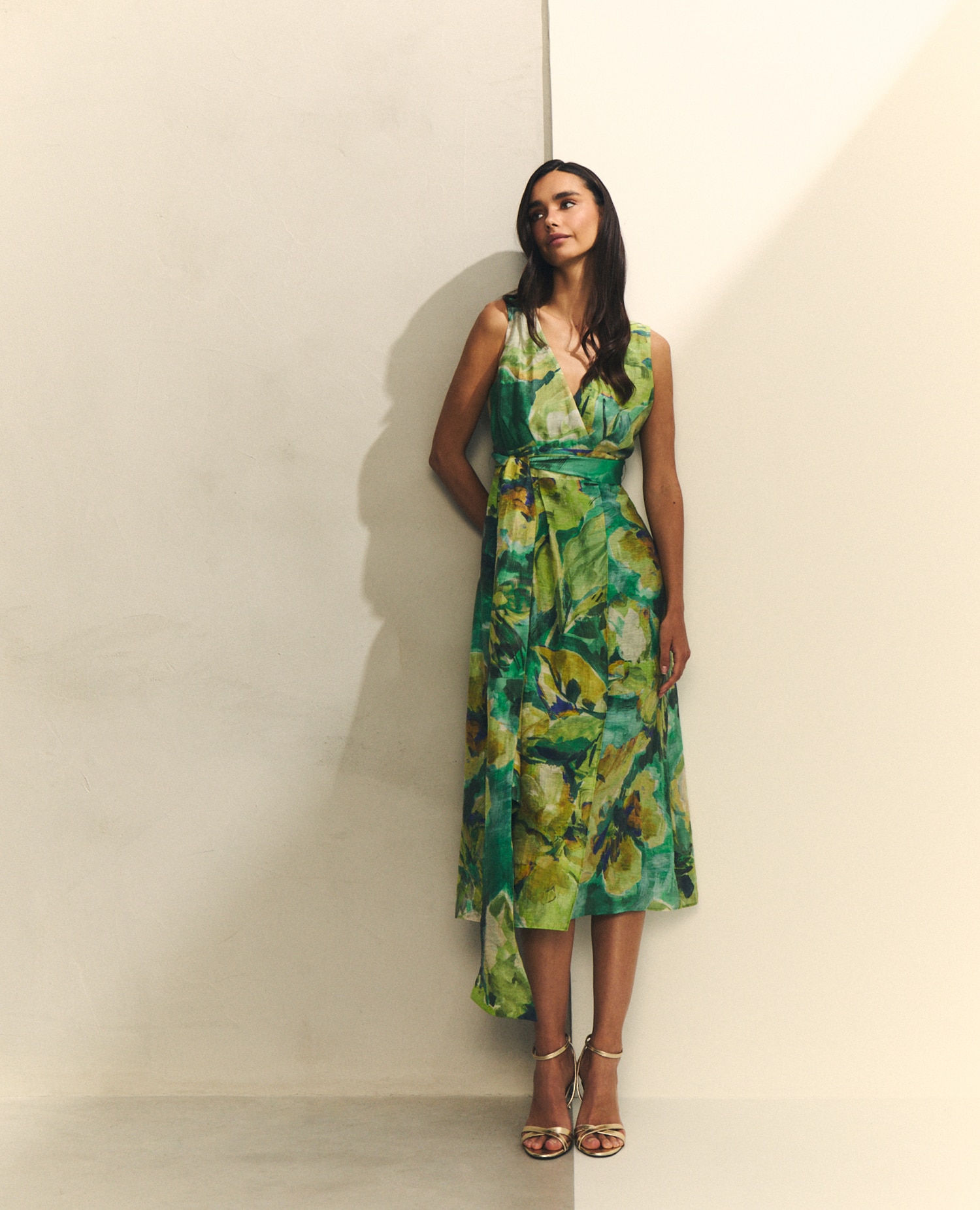 Imagem 0 de Vestido Midi com Saia Efeito Pareo