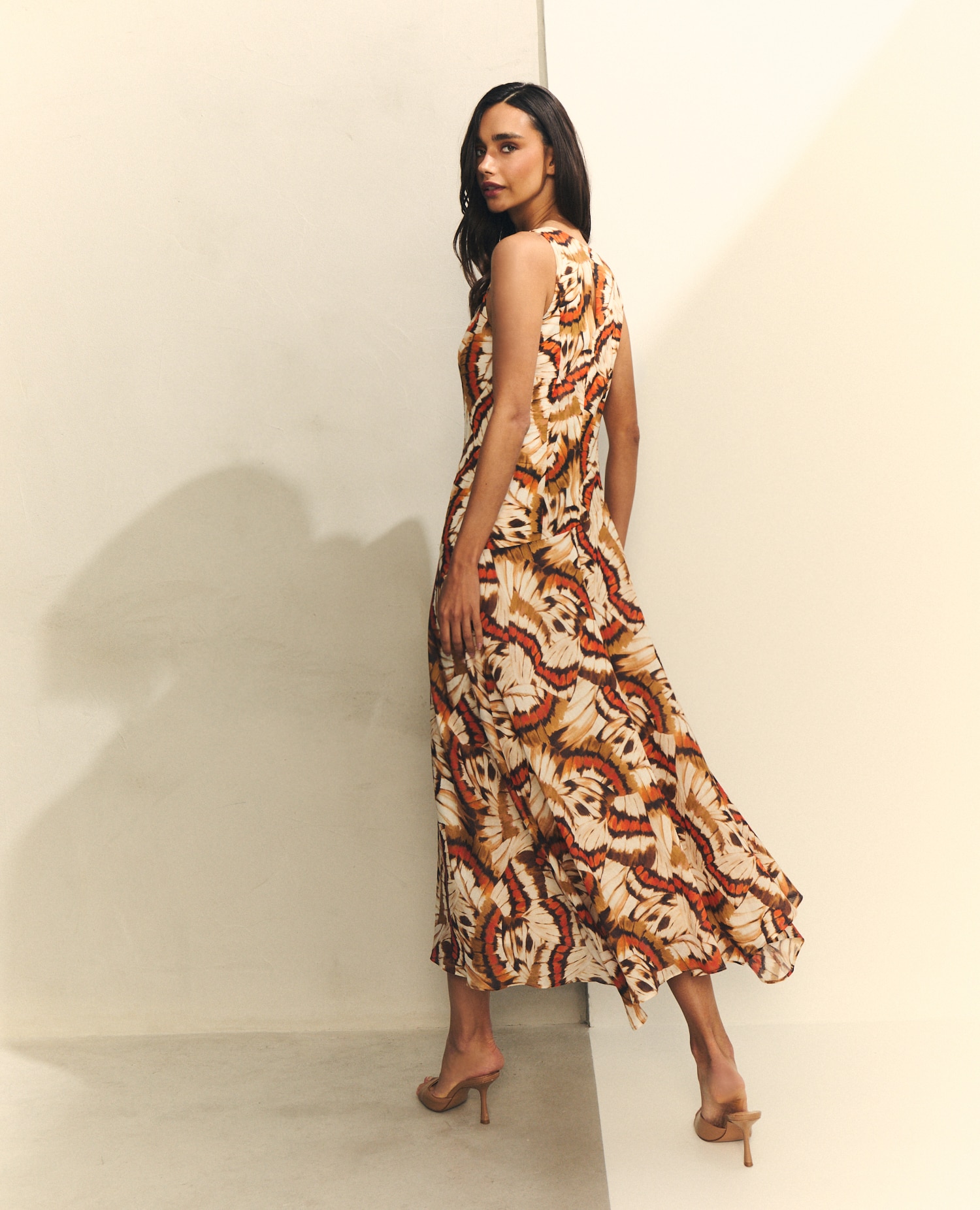 Vestido Midi sem Mangas e com Volume Multicolor-4
