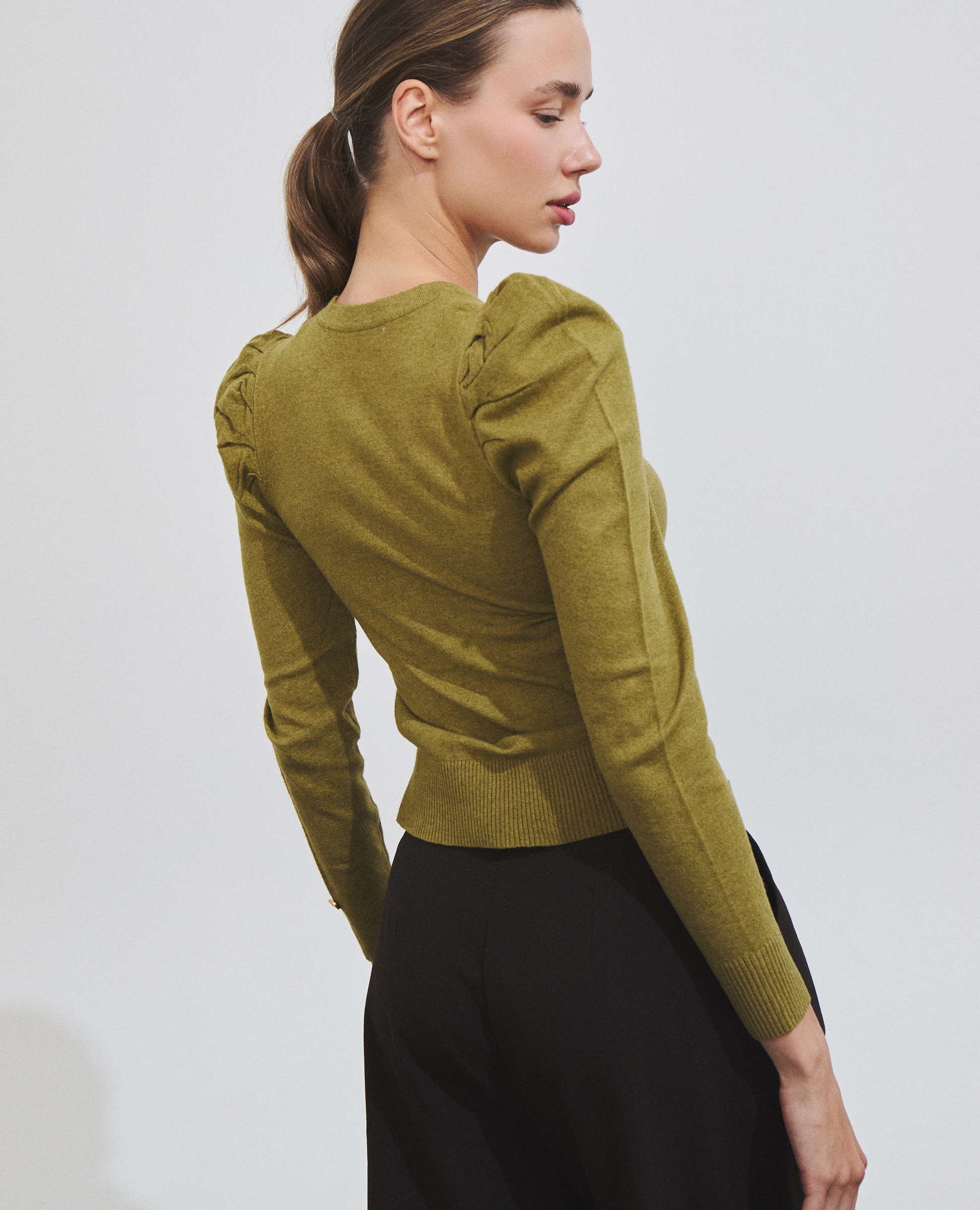 Cardigan de Malha com Gola Redonda e Manga Abalonada Verde-4