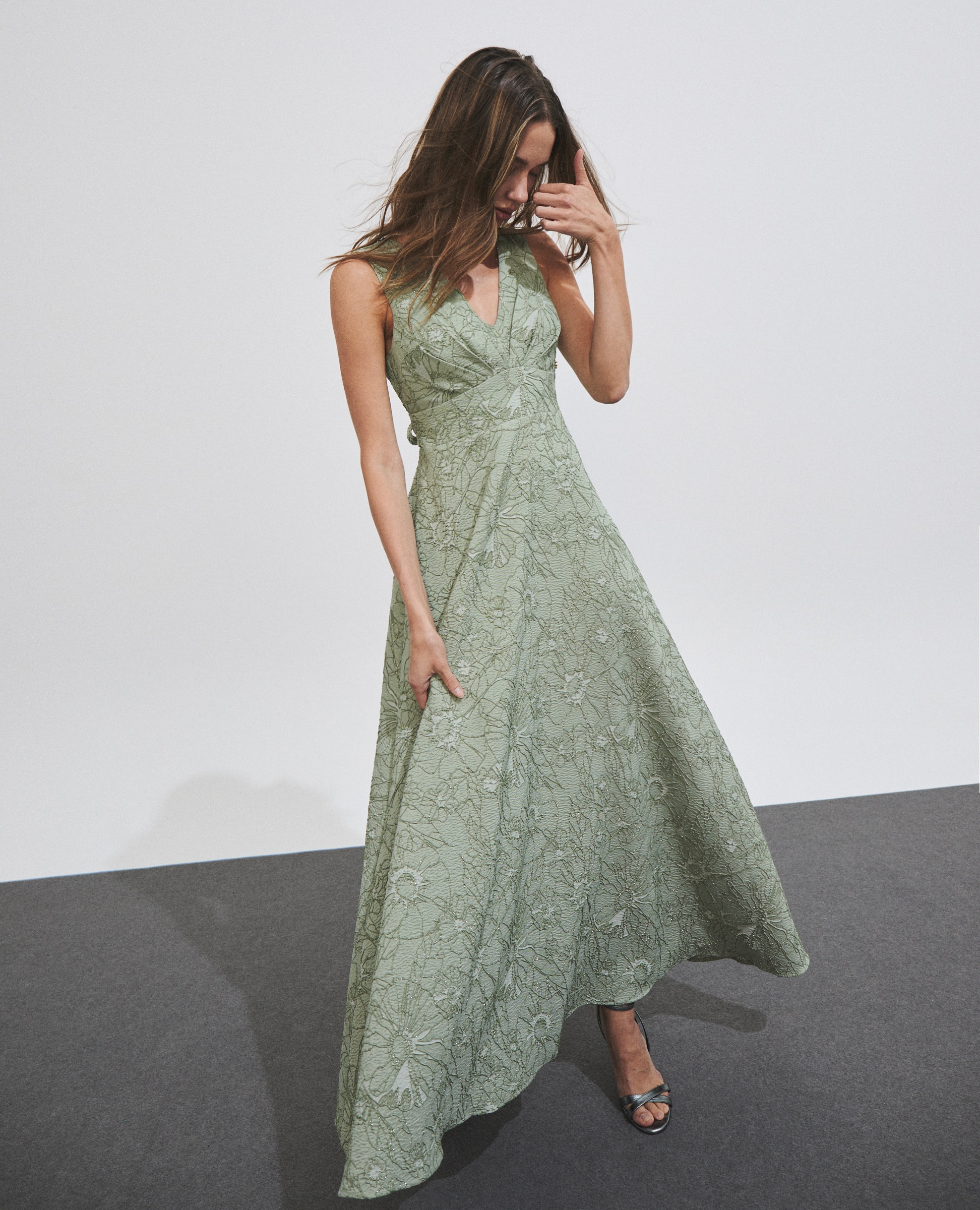 Vestido Comprido Cruzado com Cinto e Laçada Verde Água-2