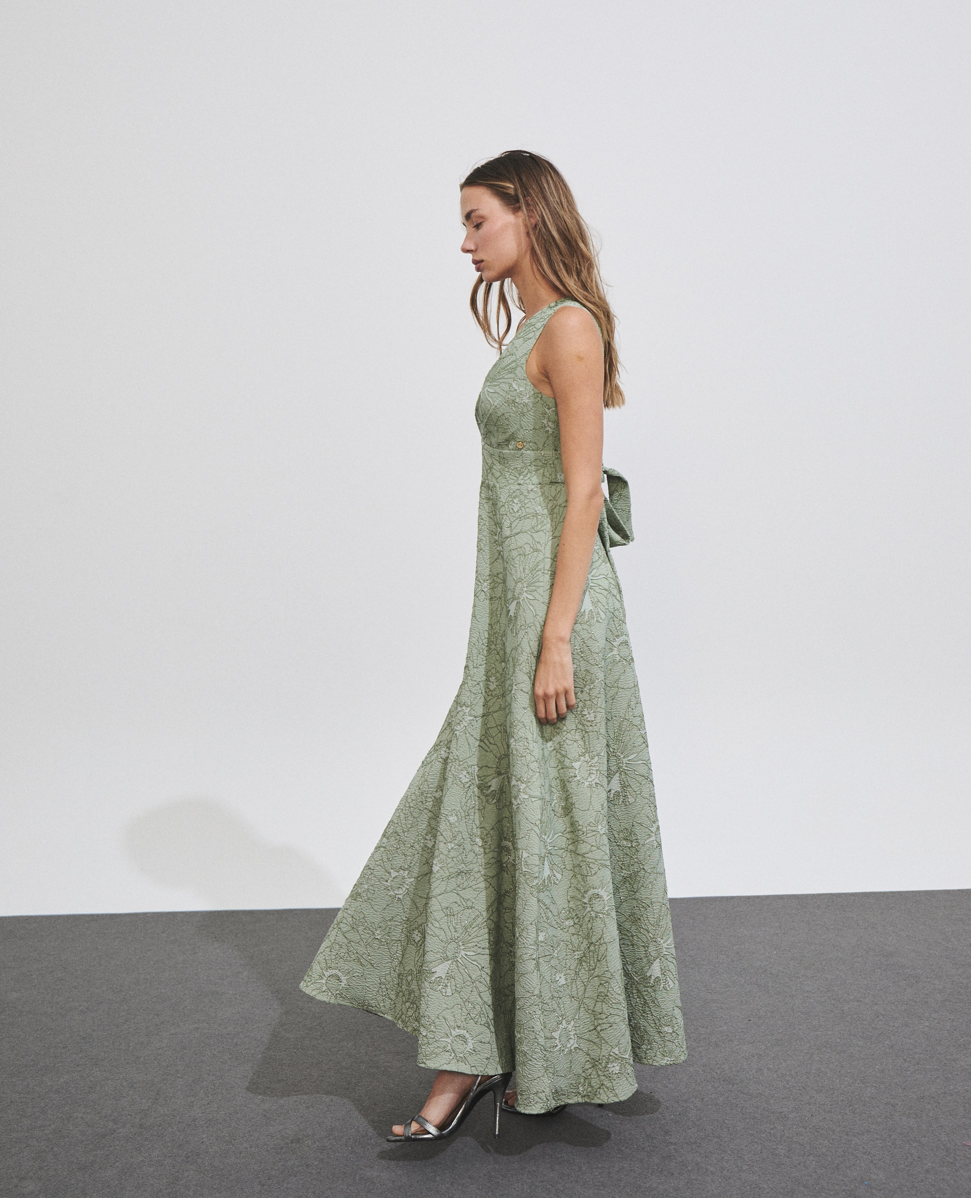 Vestido Comprido Cruzado com Cinto e Laçada Verde Água-4