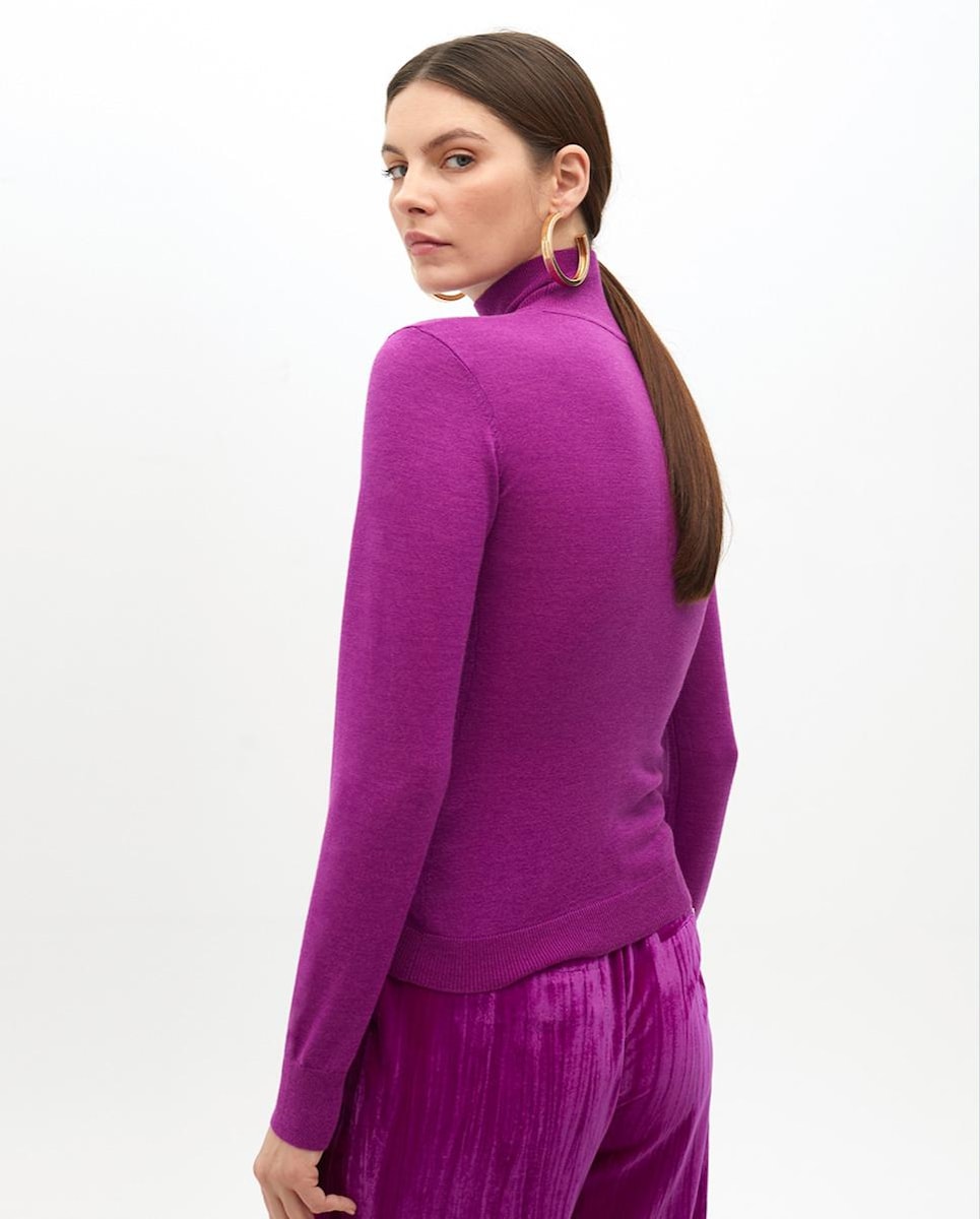 Camisola Ajustada com Gola Alta Violeta-3