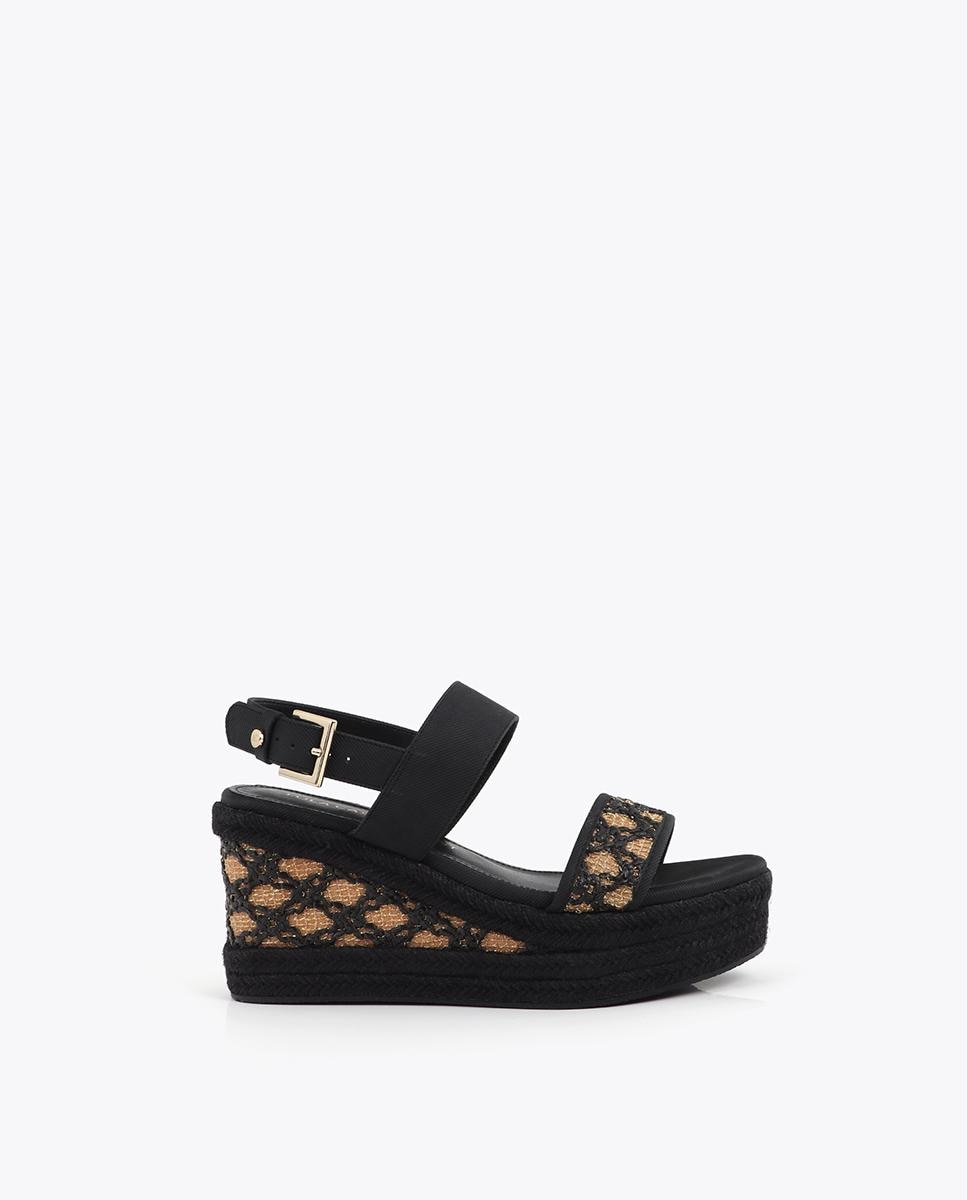 Imagem 0 de Sandálias de Cunha Efeito Ráfia Metalizada