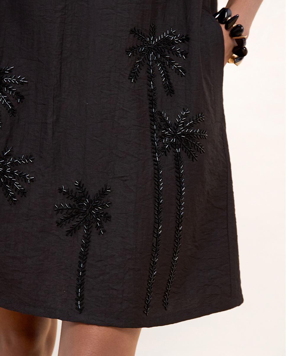 Vestido Curto com Detalhe de Palmeiras em Tom Preto-2