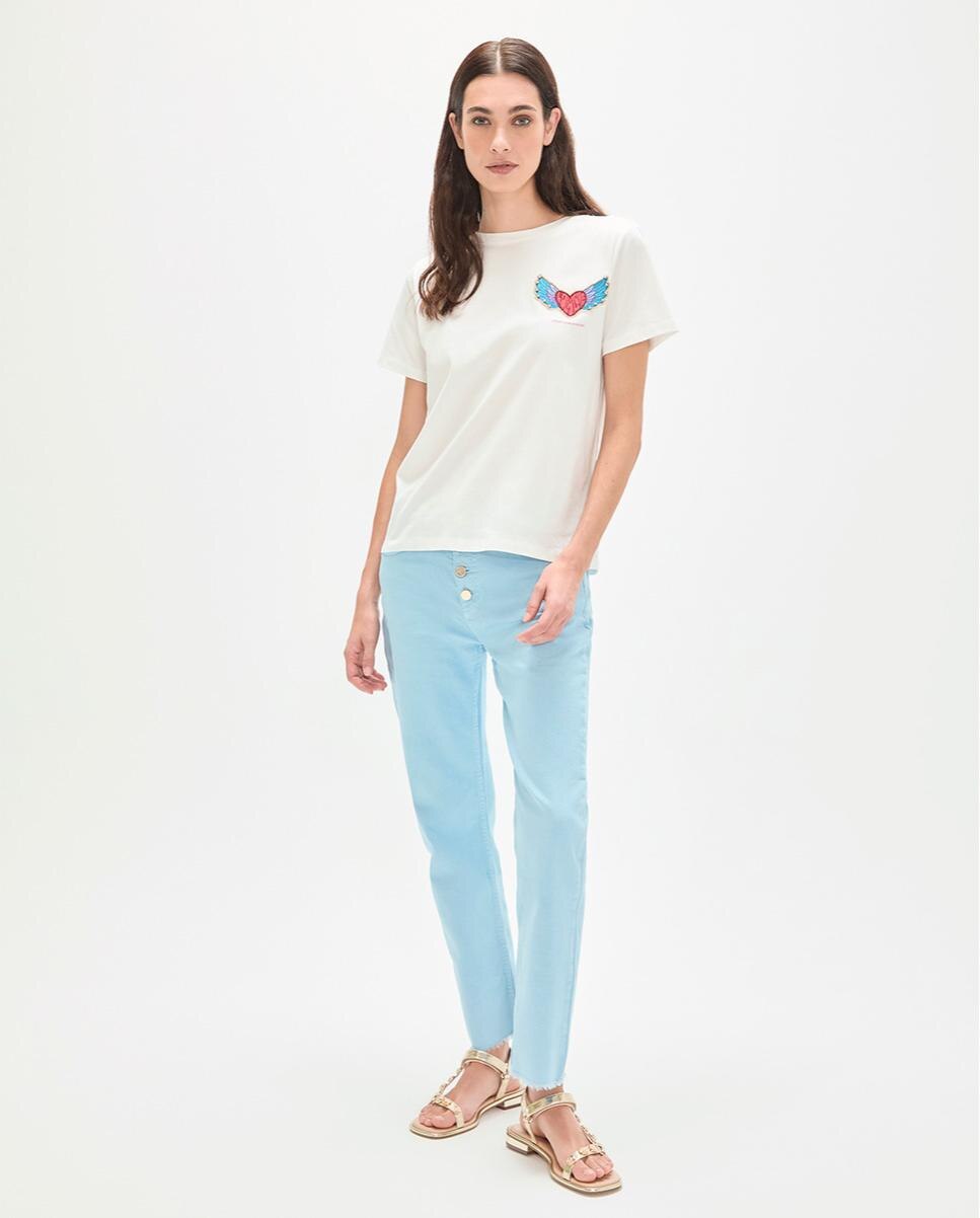 T-shirt com Detalhe de Patch em Forma de Coração Branco-3