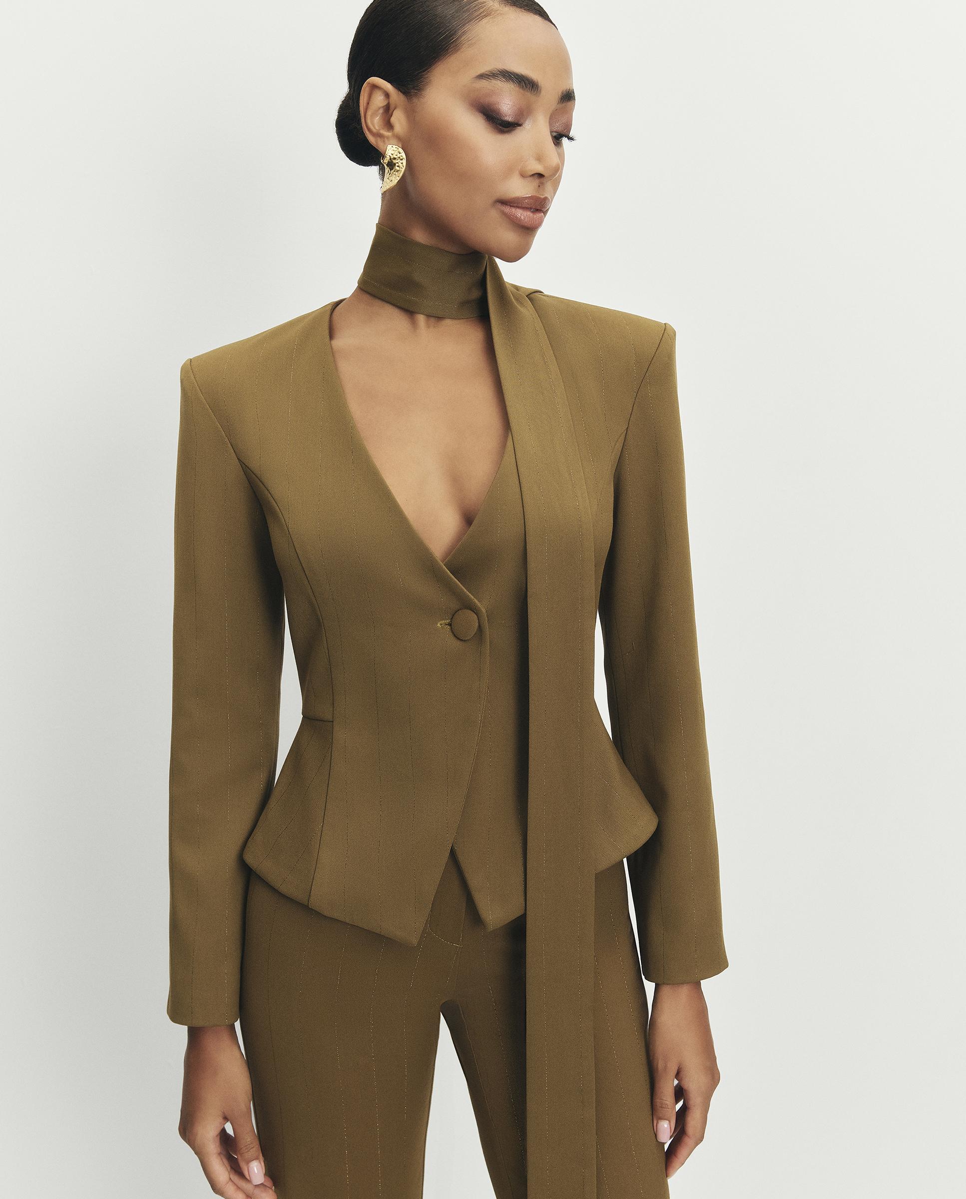 Blazer com Decote Profundo e Choker em Conjunto Verde pardo-3