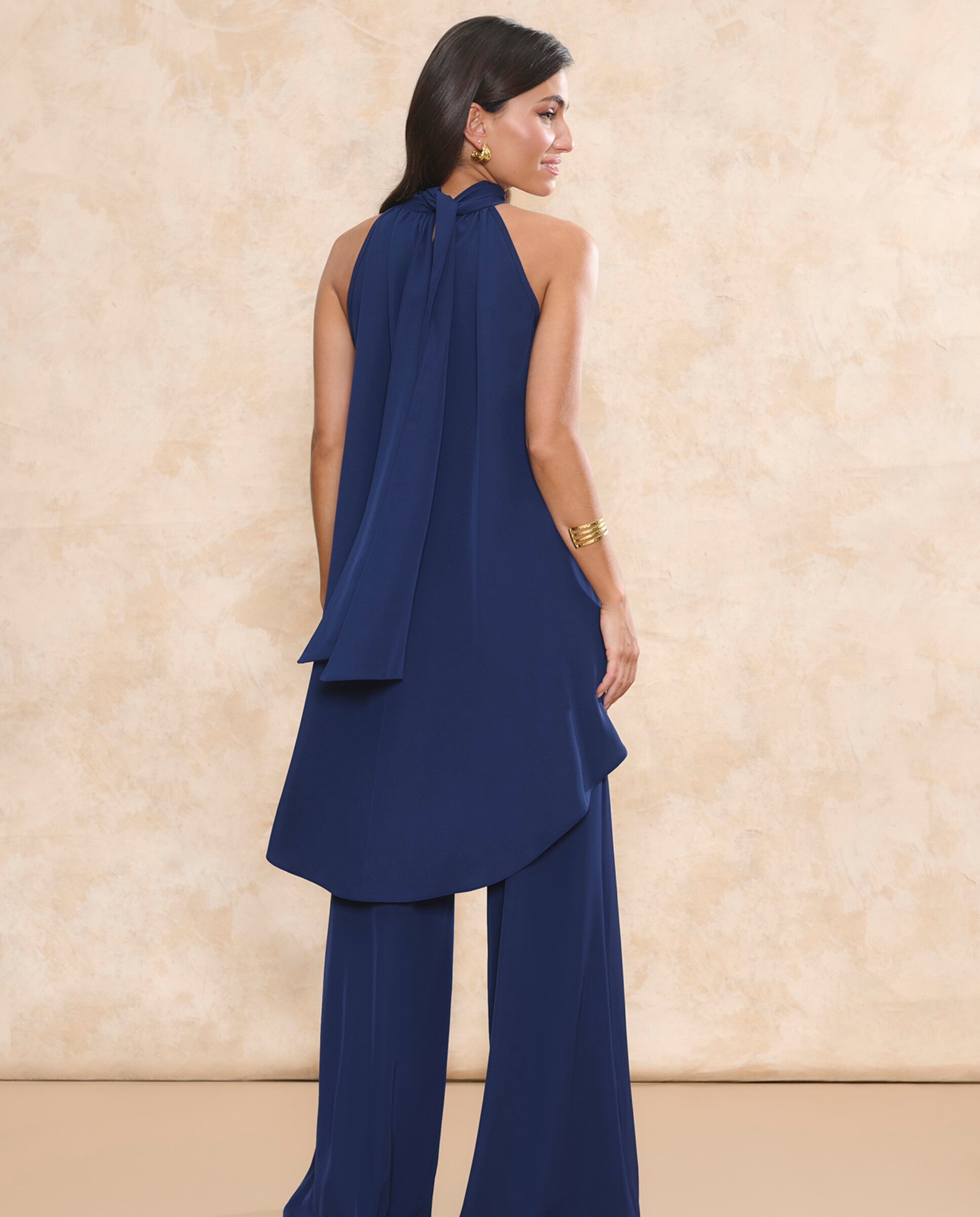 Top com Gola Halter e Costas Descobertas Azul-marinho-5