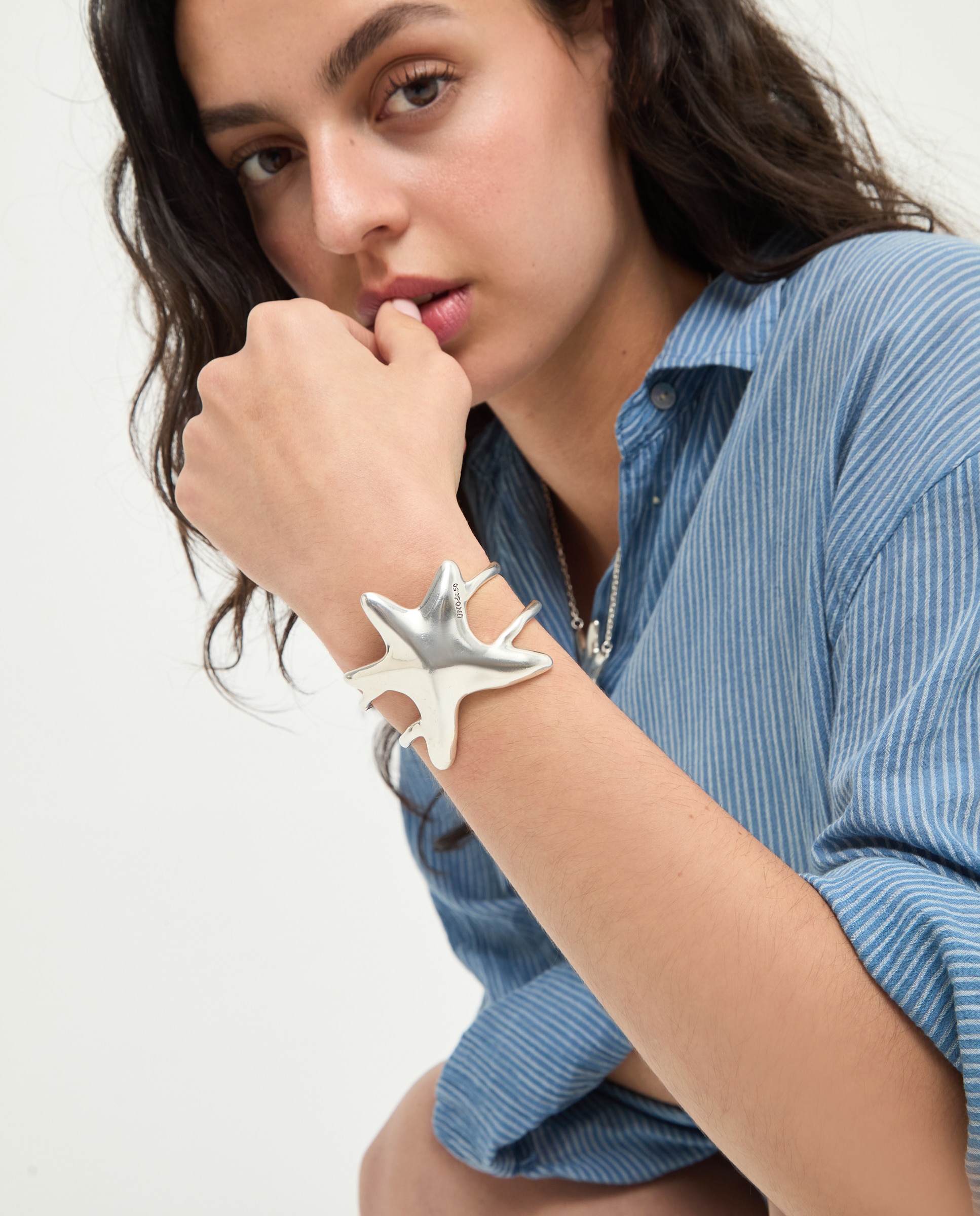 Pulseira Rígida Banhada em Prata com Forma de Estrela Grande Prata-4