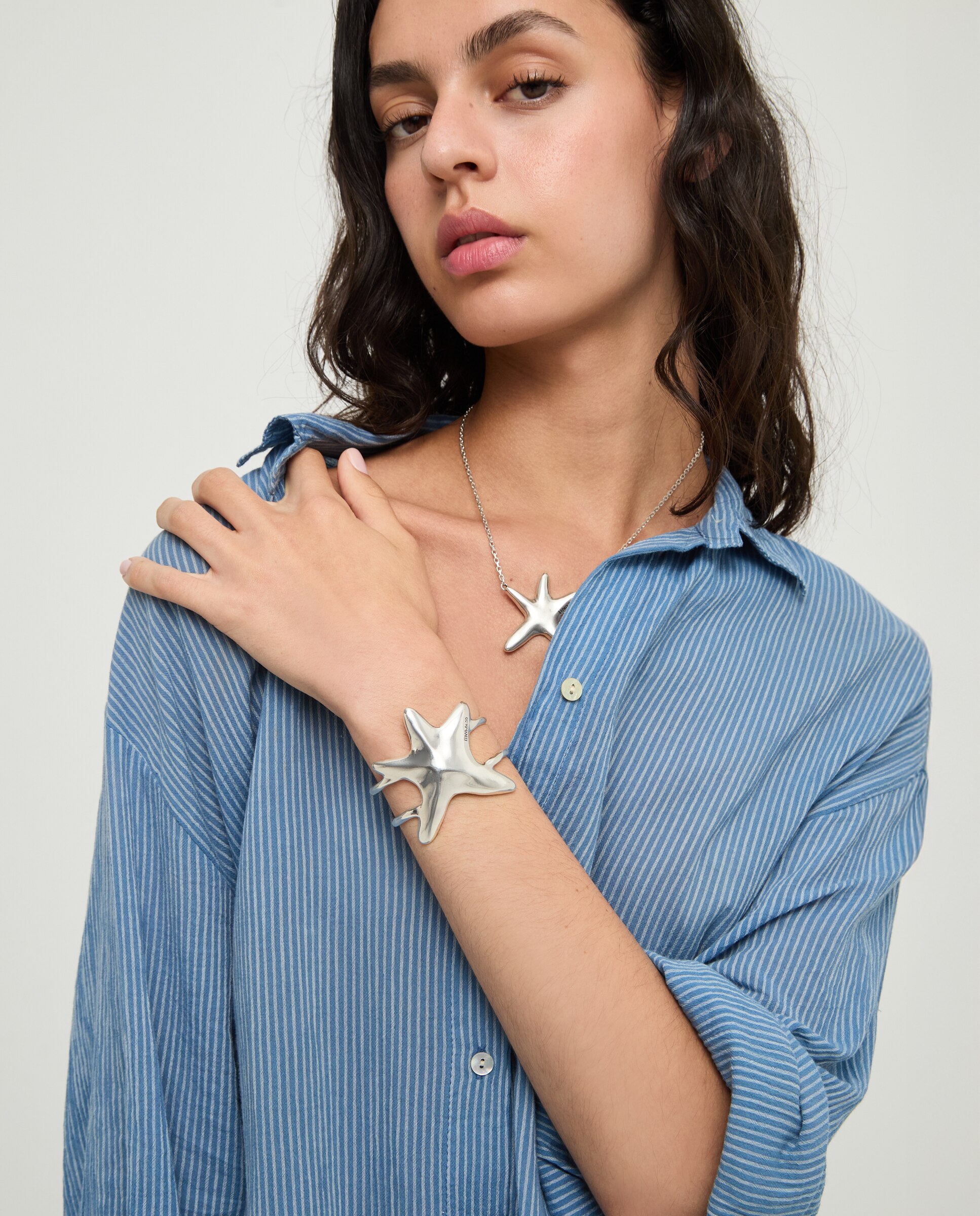 Pulseira Rígida Banhada em Prata com Forma de Estrela Grande Prata-5