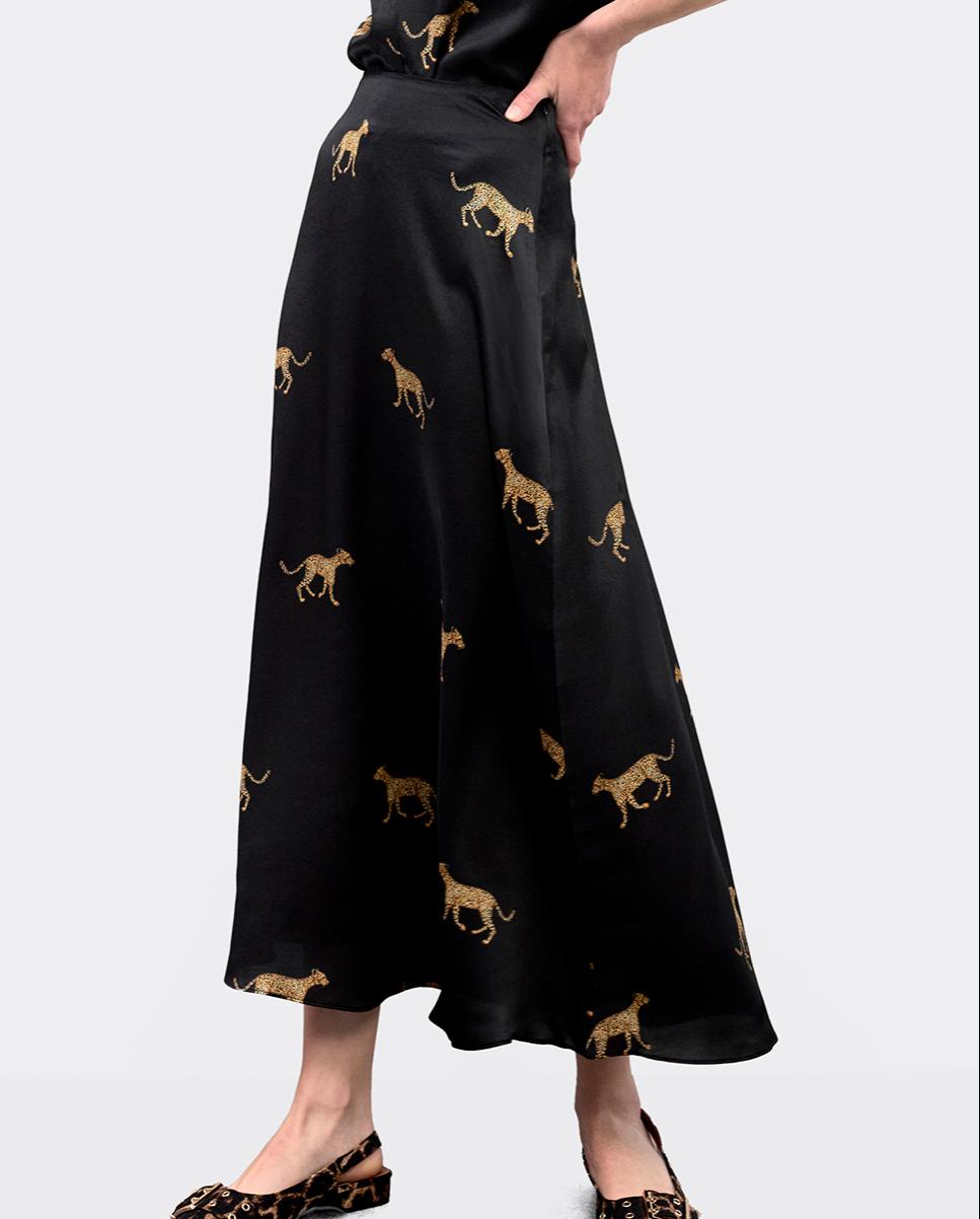 Saia Comprida Acetinada com Estampado Preto-2