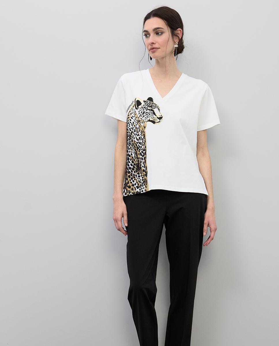 T-shirt com Decote em V e Animal com Abalorios Branco-5