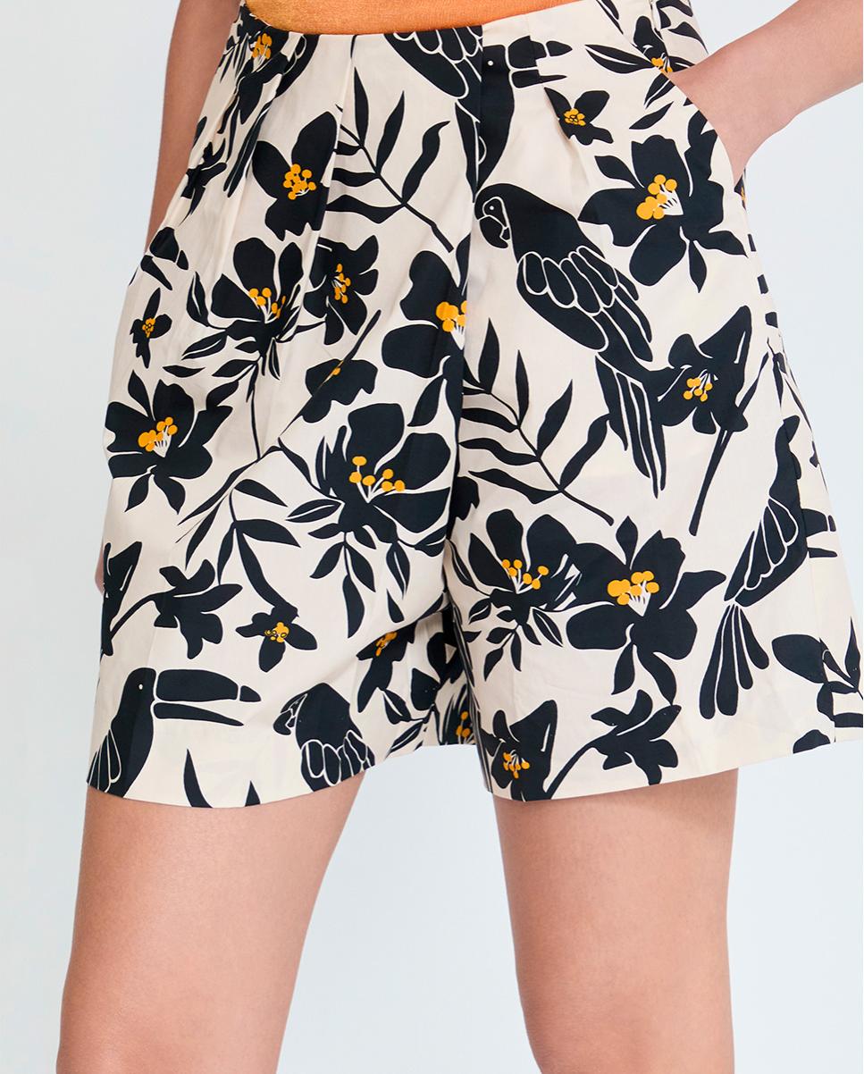 Bermudas em Popelina com Estampado Preto / Branco-4