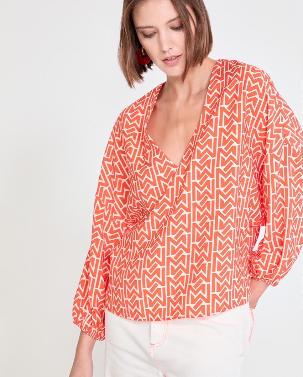 Blusa Acetinada com Estampado e Decote em V Pêssego-3