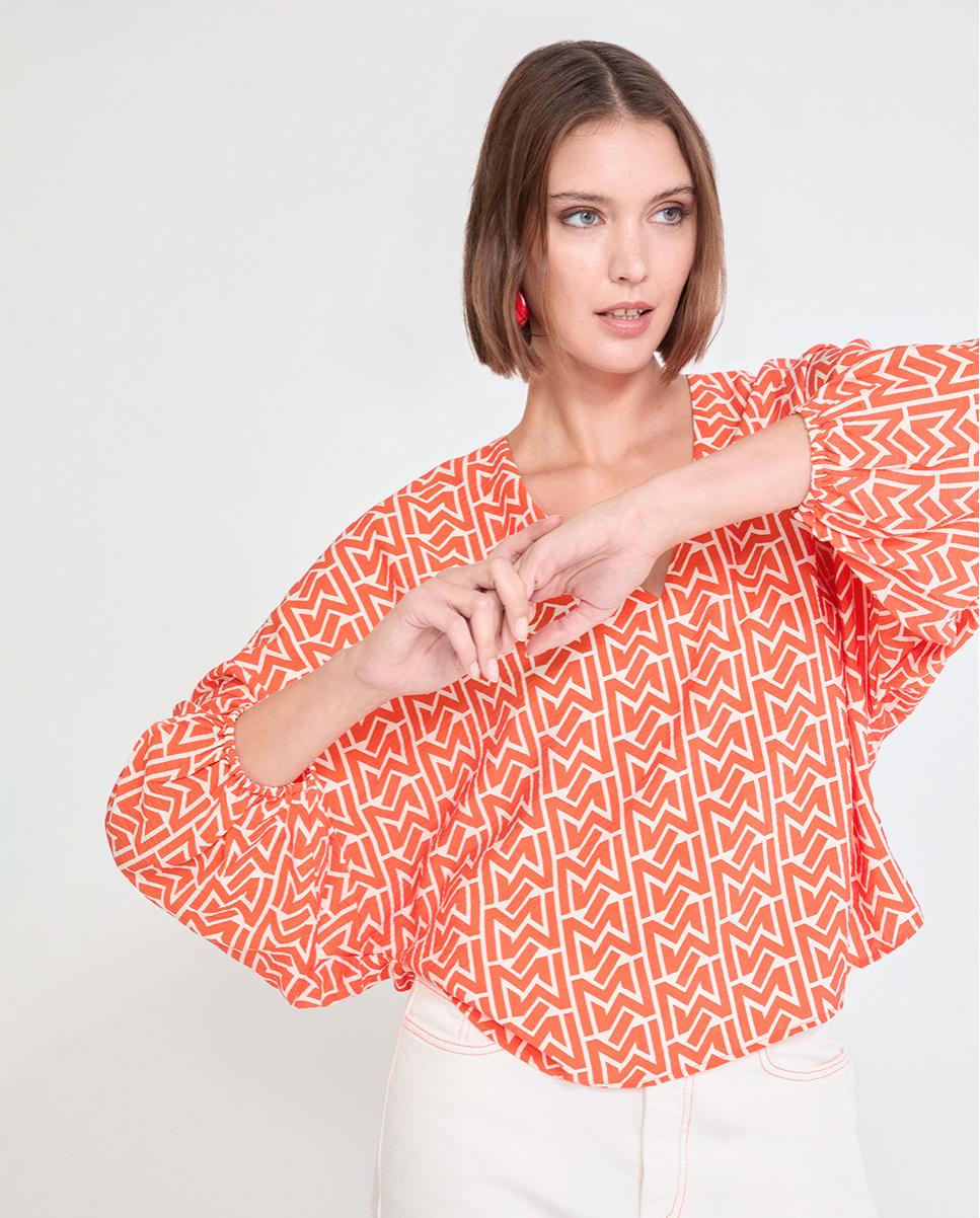 Blusa Acetinada com Estampado e Decote em V Pêssego-4