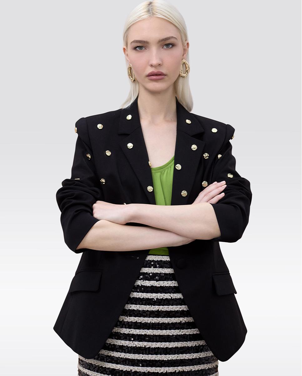 Imagem 0 de Blazer Ajustado com Salpicado de Tachas
