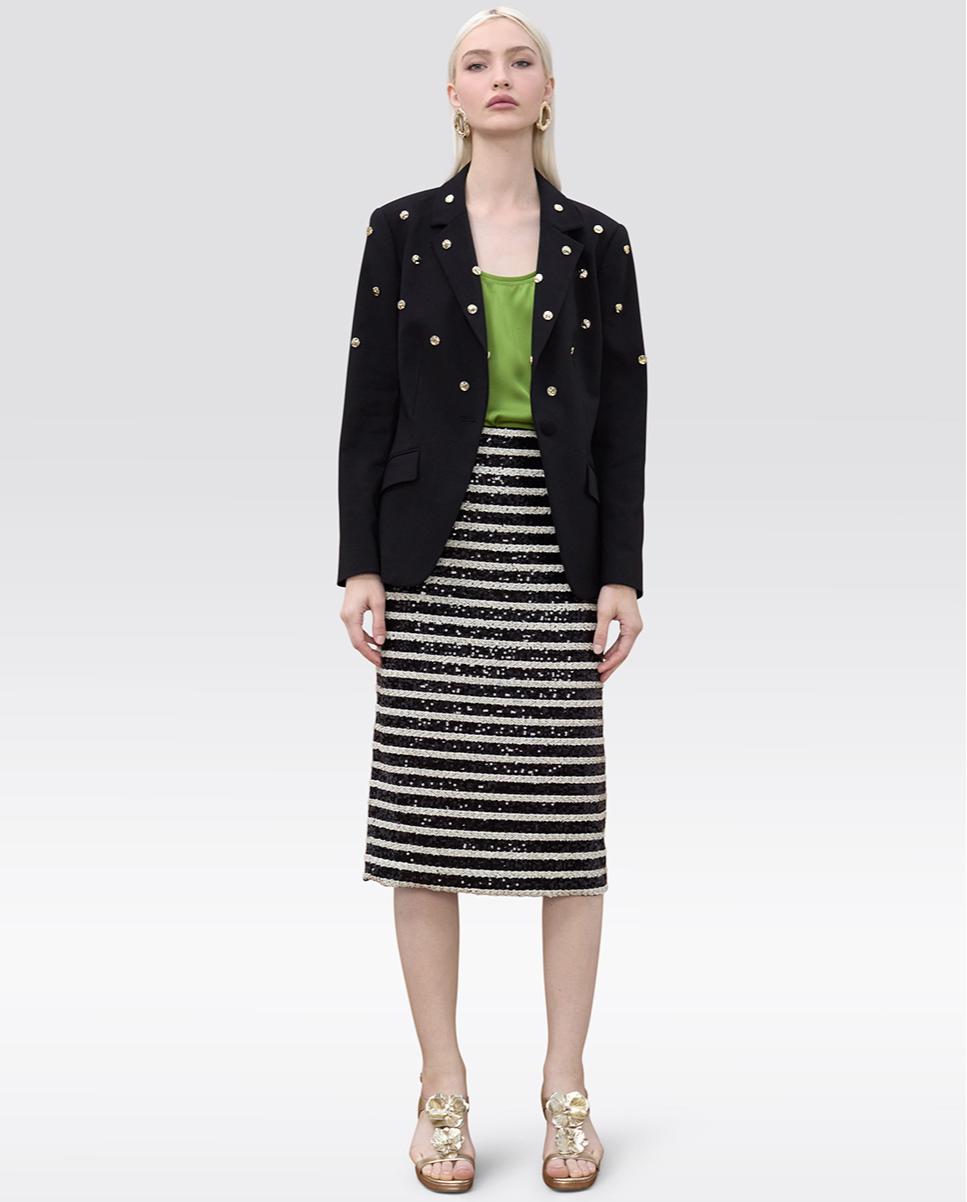 Blazer Ajustado com Salpicado de Tachas Preto-3