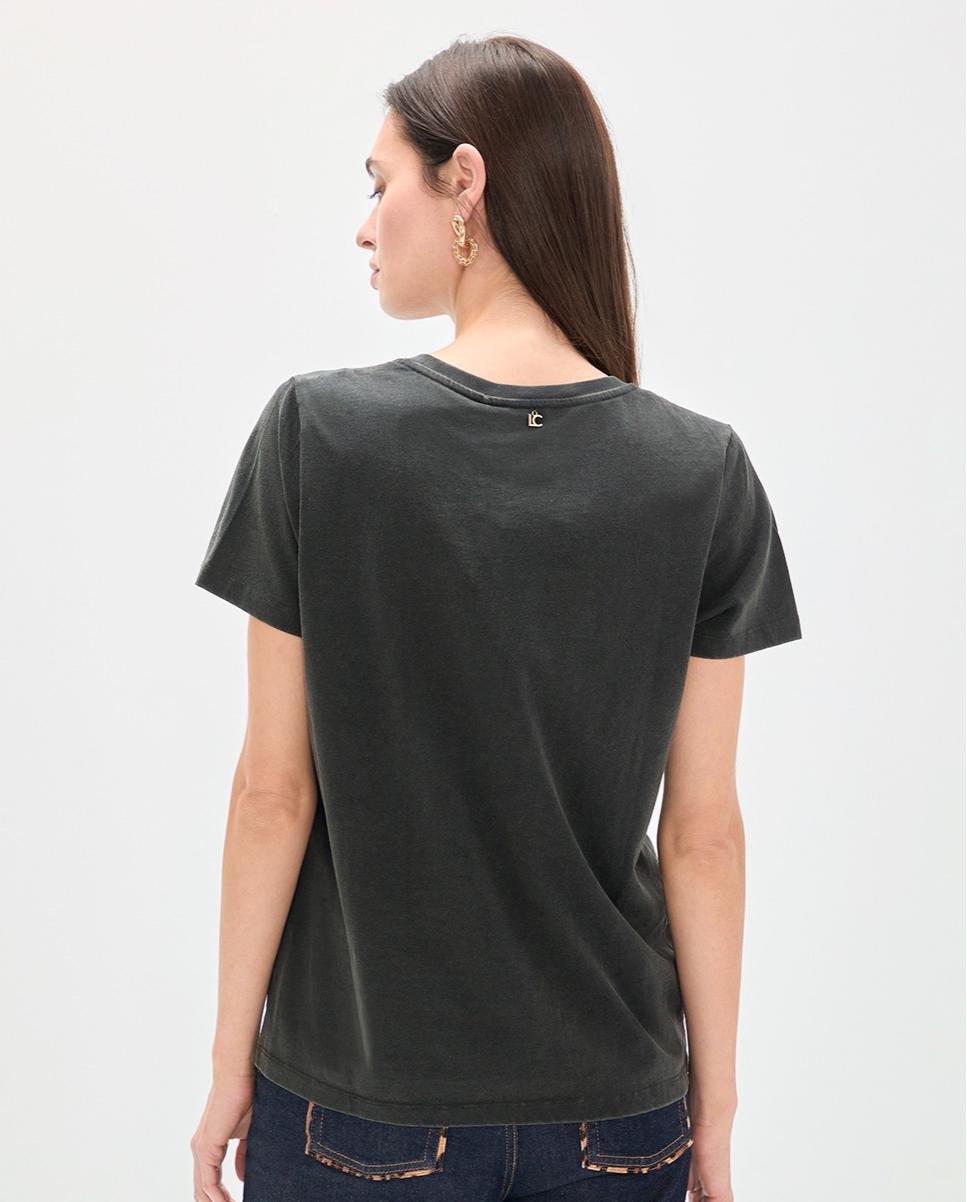 T-shirt  com 1981 em Leopardo Carbono-5