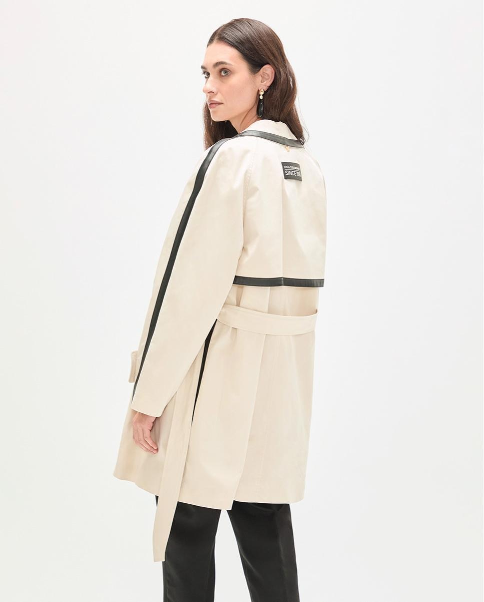 Gabardina com Botões Duplos e Detalhes em Efeito Pele Cru-5