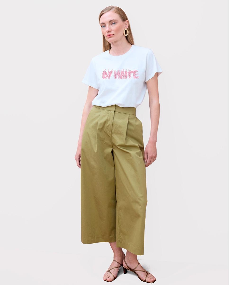 T-shirt com Mensagem Frontal de Strass Branco-2