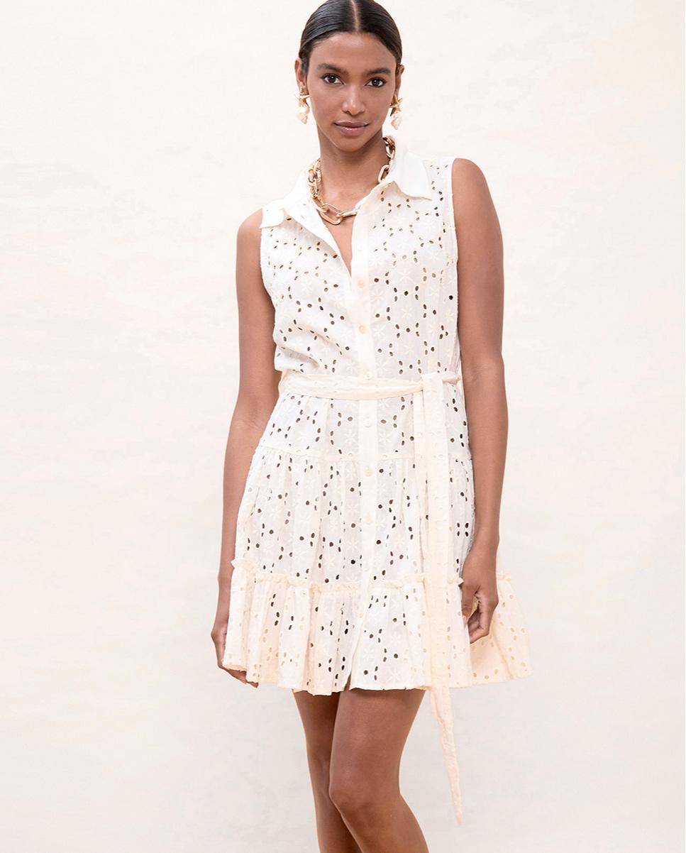 Vestido Curto com Folhos e Bordado Suíço Cru-2
