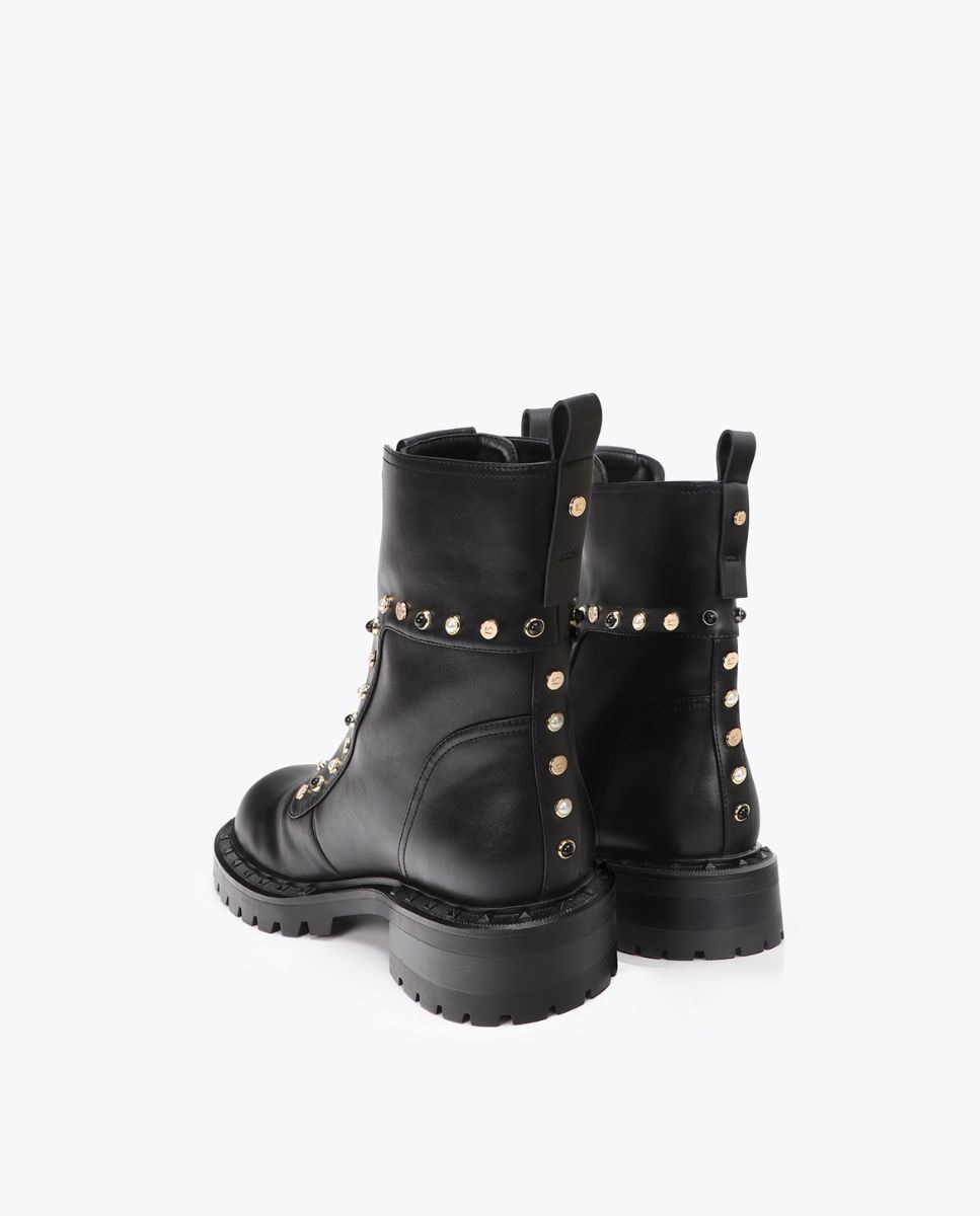 Botins Biker Rasos com Detalhes de Aplicações Pérolas e Tacha Lc Preto-5
