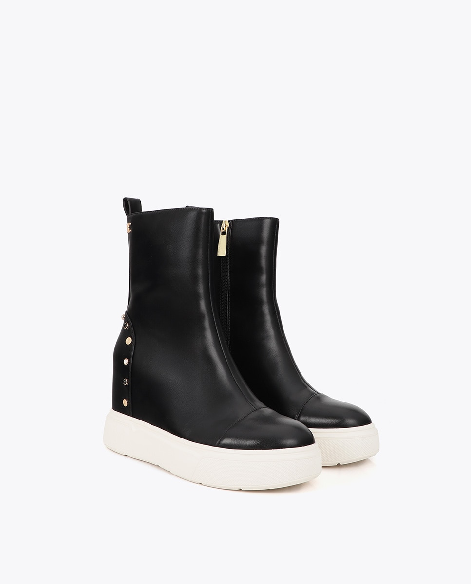 Botins com Plataforma e Cunha Interior Tachas no Calcanhar Preto-2