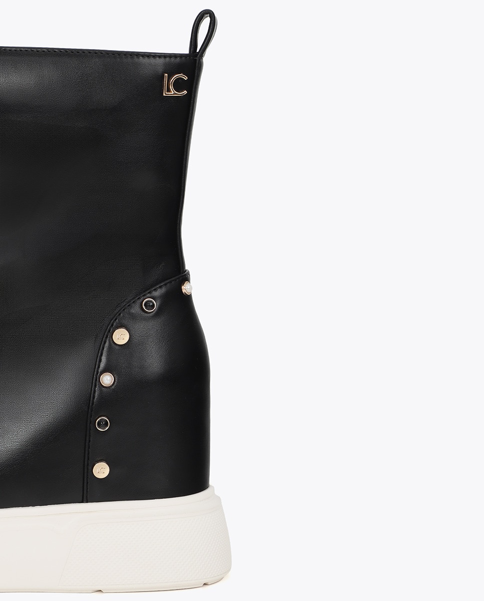Botins com Plataforma e Cunha Interior Tachas no Calcanhar Preto-5