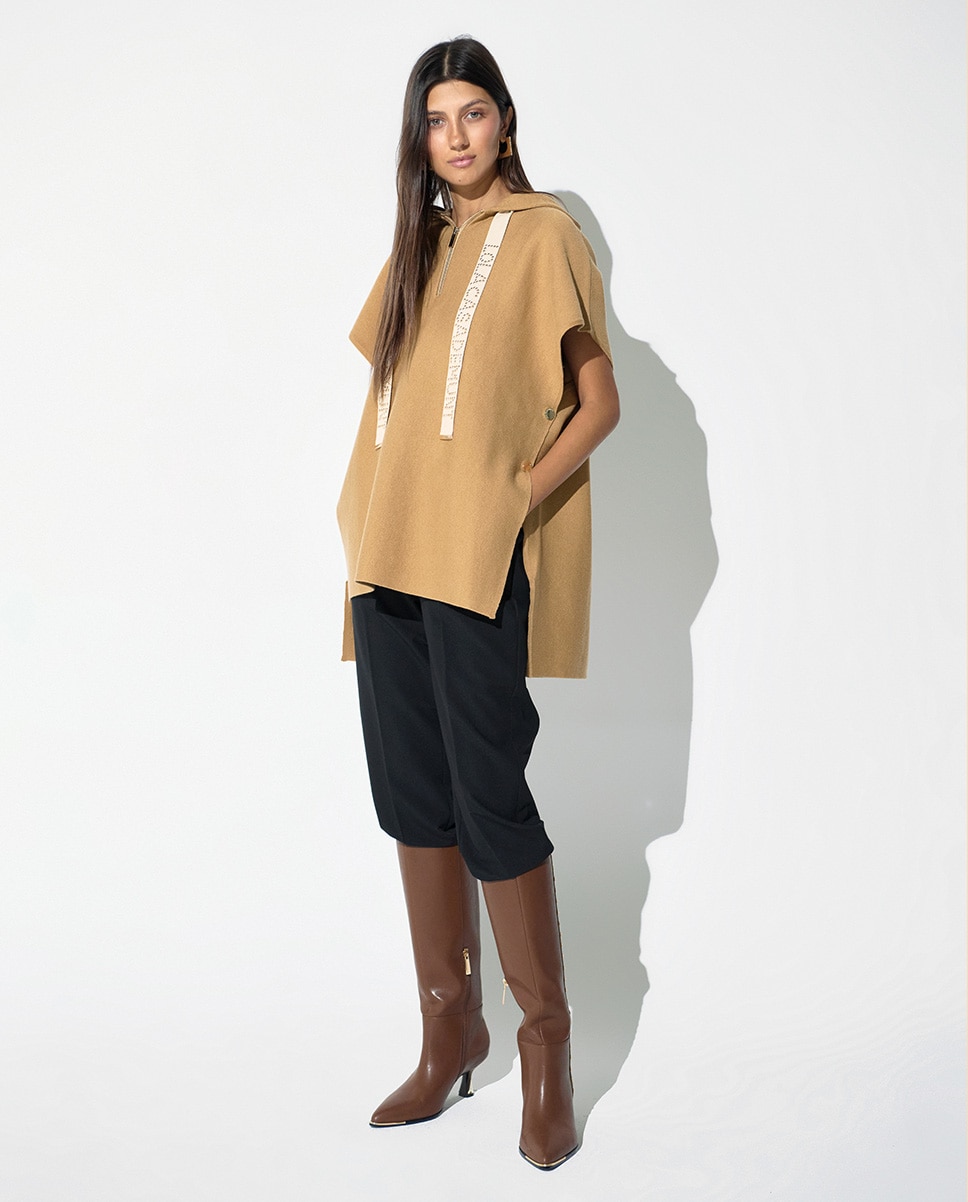 Poncho Tricot com Capuz Caramelo-5