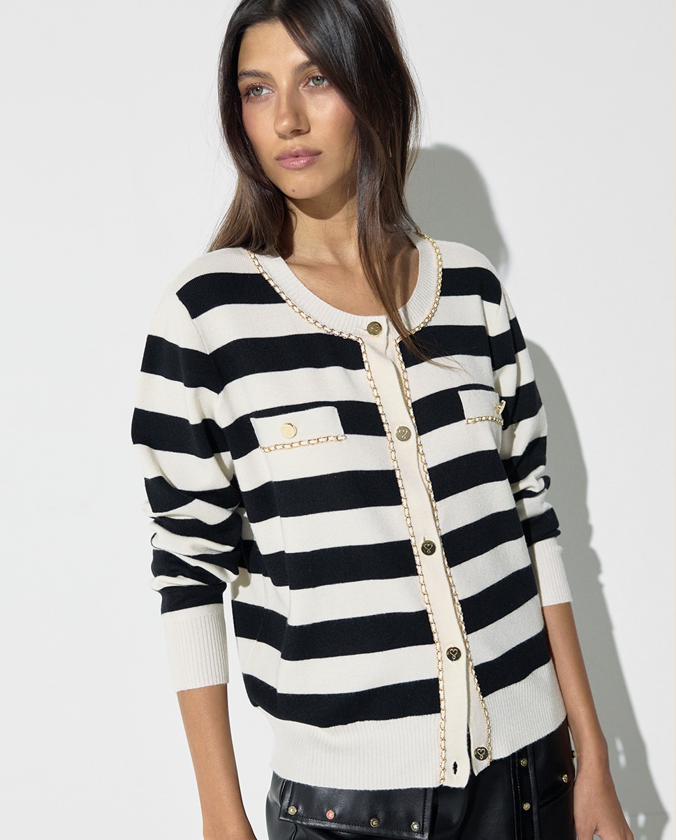 Imagem 0 de Cardigan Às Riscas com Detalhe de Correntes