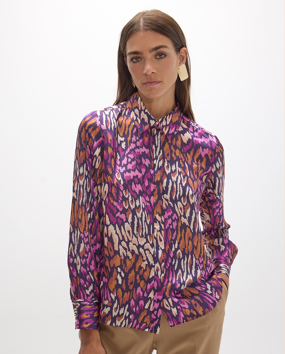 Imagem 0 de Camisa com Mancha Animal de Manga Comprida