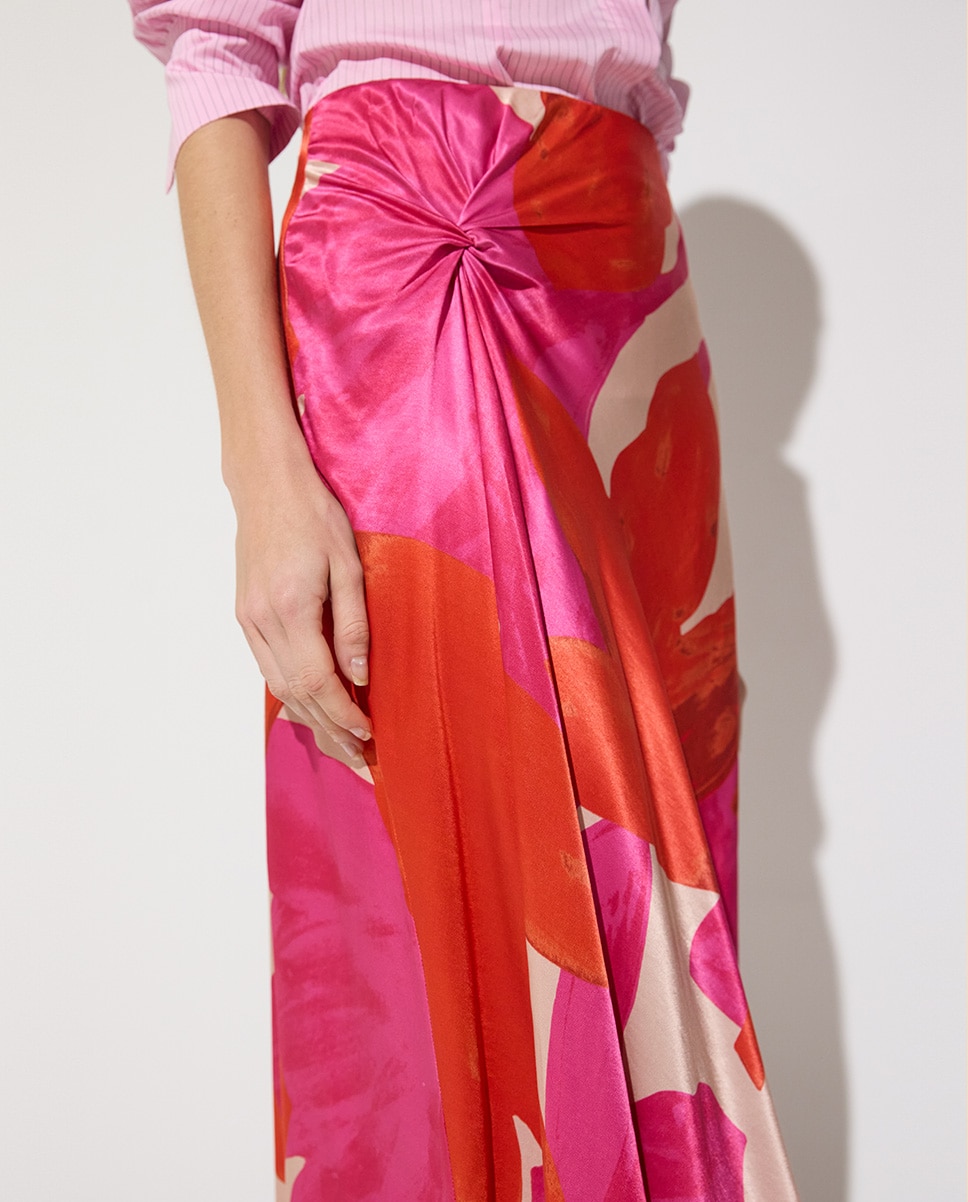 Saia Midi de Cetim com Estampado Floral e Nó Lateral na Cintura Multicolor-3