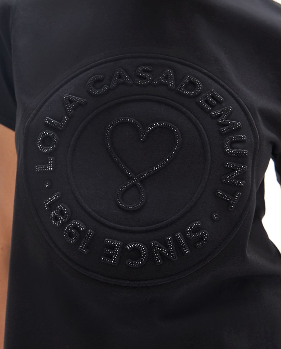 T-shirt Gola Redonda Fit com Aberturas Laterais Print Volume Posicionado Preto-3