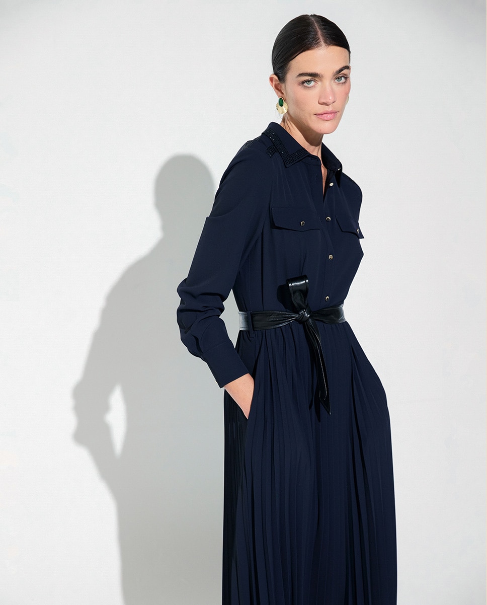 Vestido Midi Tipo Camisa com Saia Plissada e Strass Azul-marinho-2