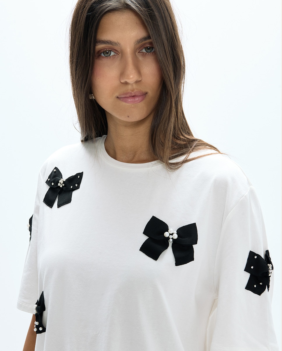 T-shirt Gola Redonda com Laços Posicionados Branco-3