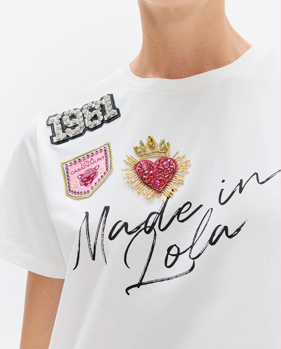 T-shirt com Gola Redonda e Aberturas Laterais Gráfico Made In Lola com Patches Branco-3