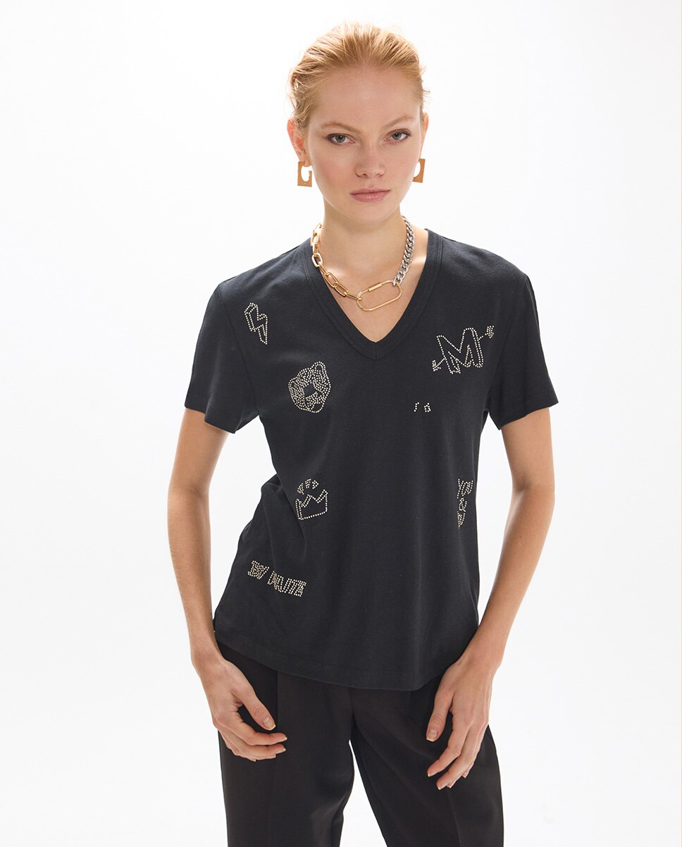 Imagem 0 de T-shirt Gola em V com Aberturas Laterais Print e Mini Tachas