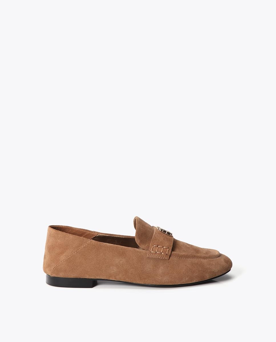 Mocassins Rasos em Camurça com Detalhe Metálico Castanho-claro-1