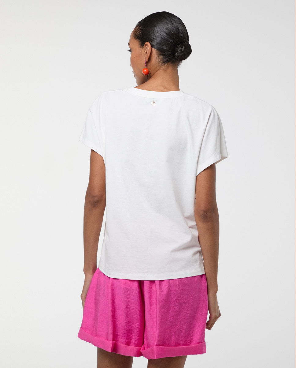 T-shirt com Decote em V e Detalhe de Flor Branco-4