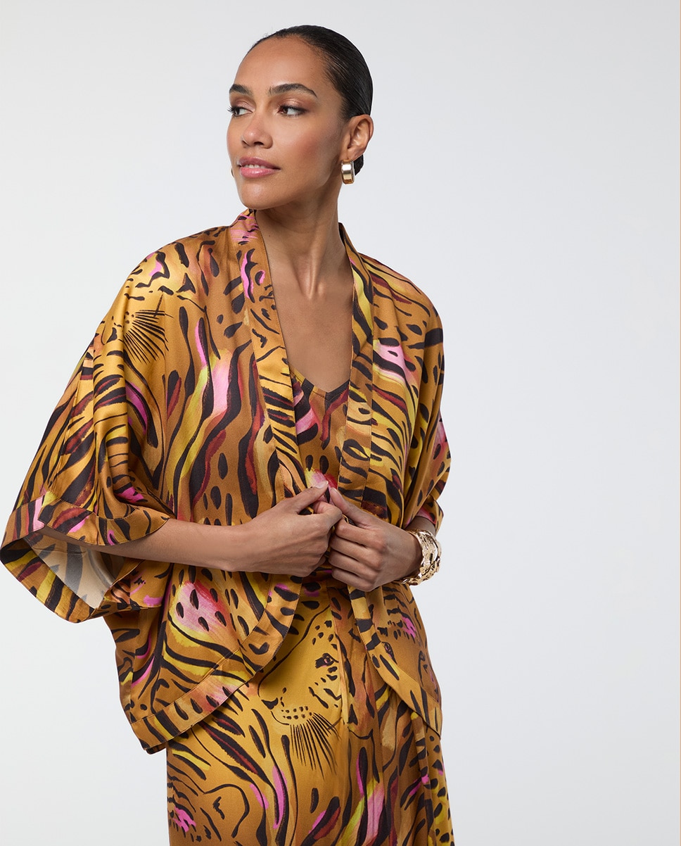 Imagem 0 de Casaco Estilo Kimono Curto com Print Tigre