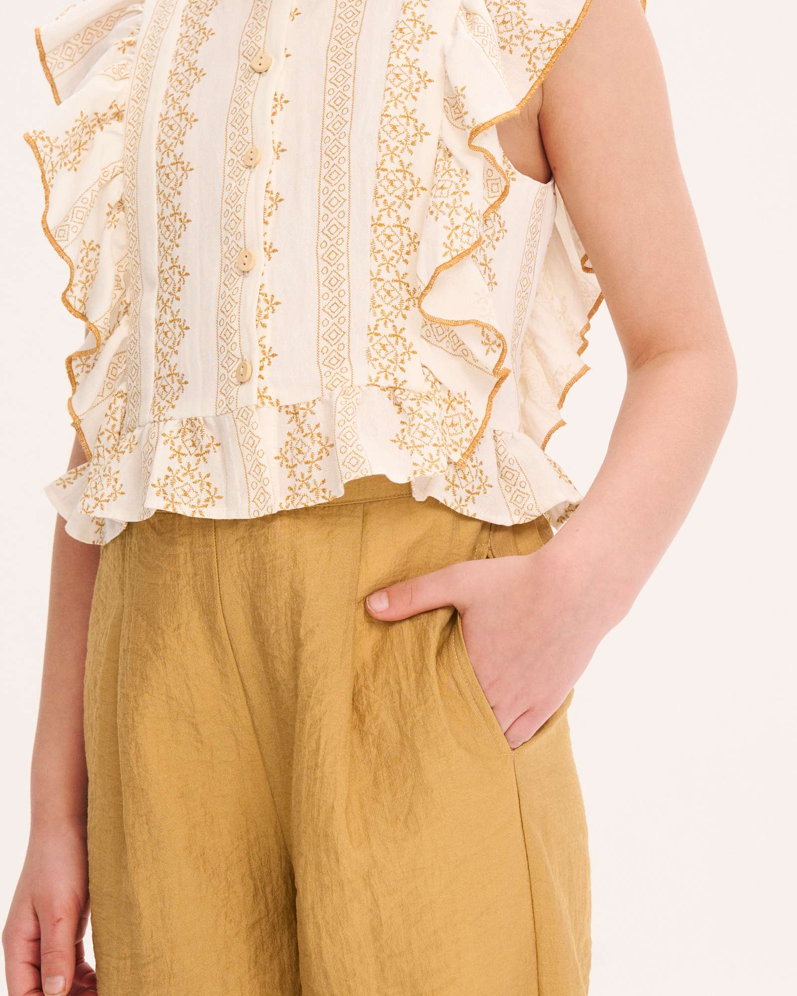 Blusa Infantil com Estampado e Folhos Laterais Natural-3