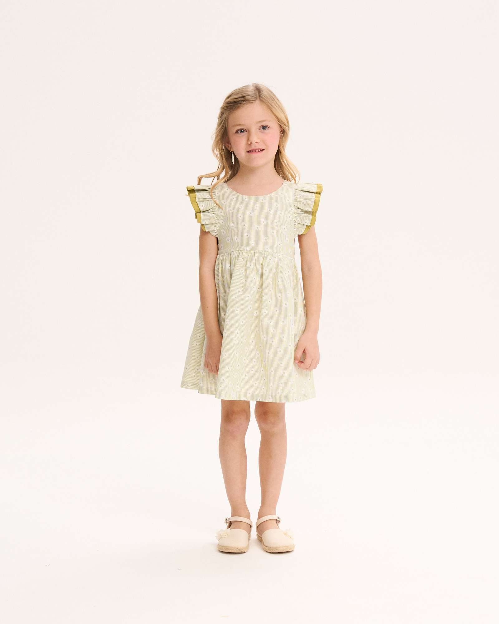 Imagem 0 de Vestido Infantil com Estampado Às Riscas e Flores com Folhos