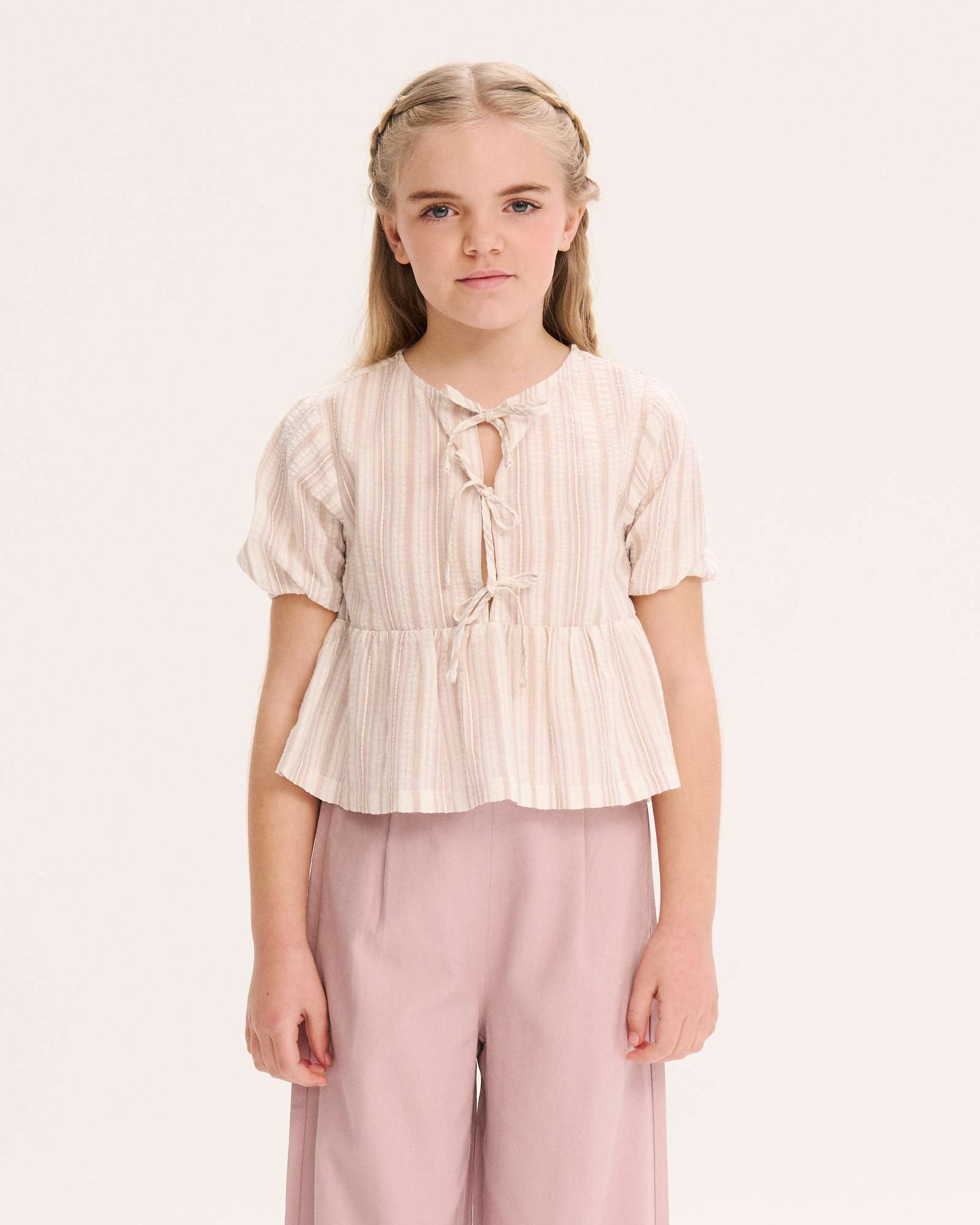 Blusa Infantil Às Riscas com Detalhe de Laço na Parte Frontal Dadati Natural-1