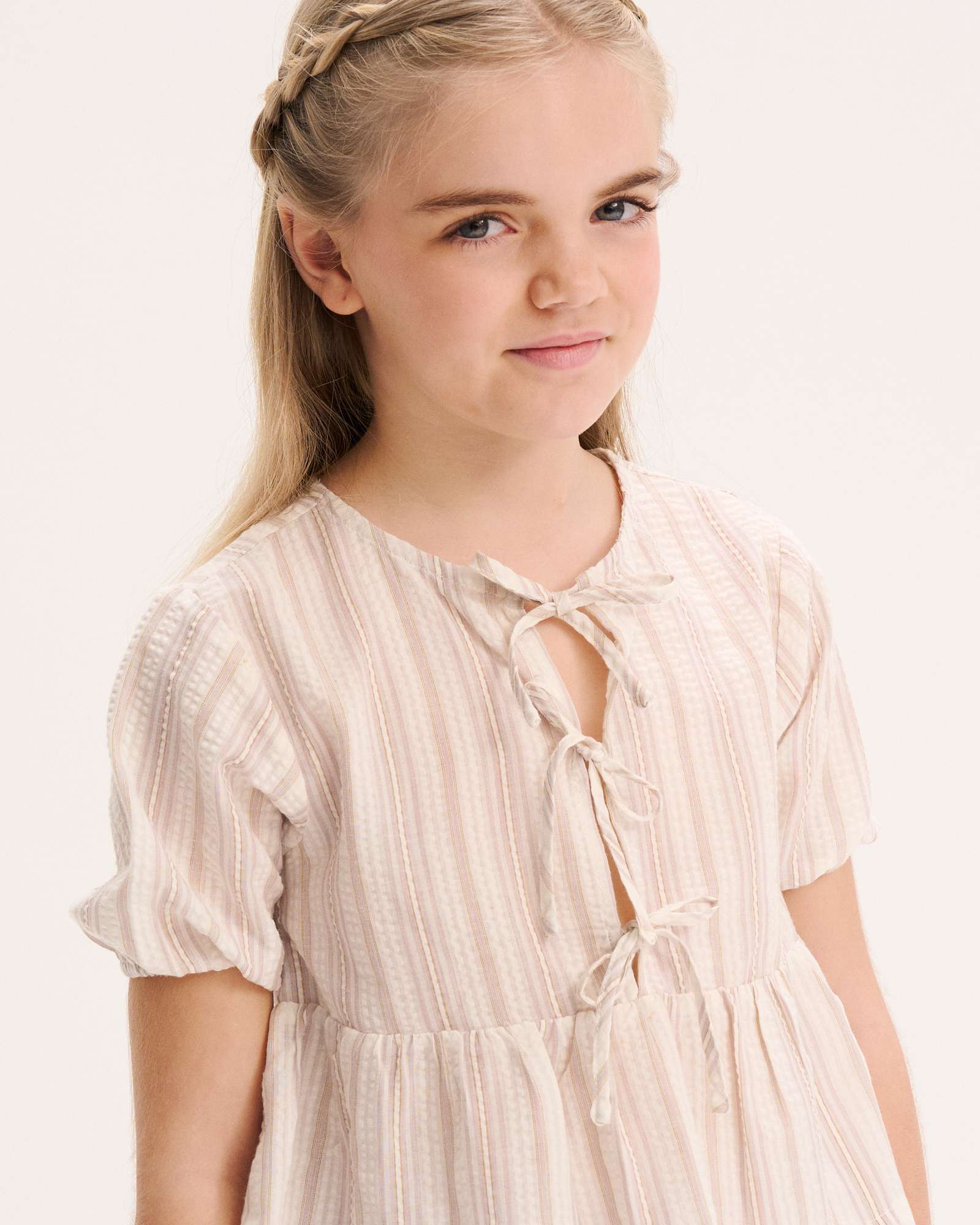 Blusa Infantil Às Riscas com Detalhe de Laço na Parte Frontal Dadati Natural-3